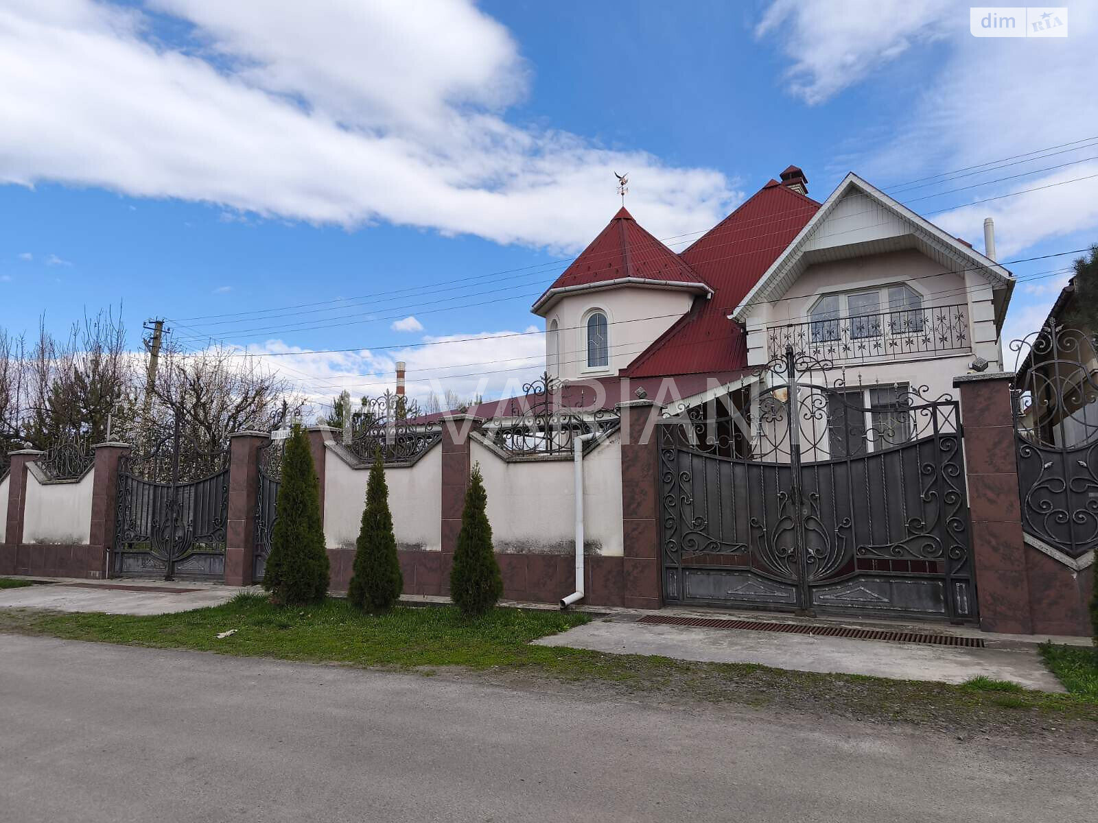 двоповерховий будинок з гаражем, 188 кв. м, цегла. Продаж у Ужгороді фото 1 двоповерховий будинок з гаражем, 188 кв. м, цегла. Продаж у Ужгороді фото 1