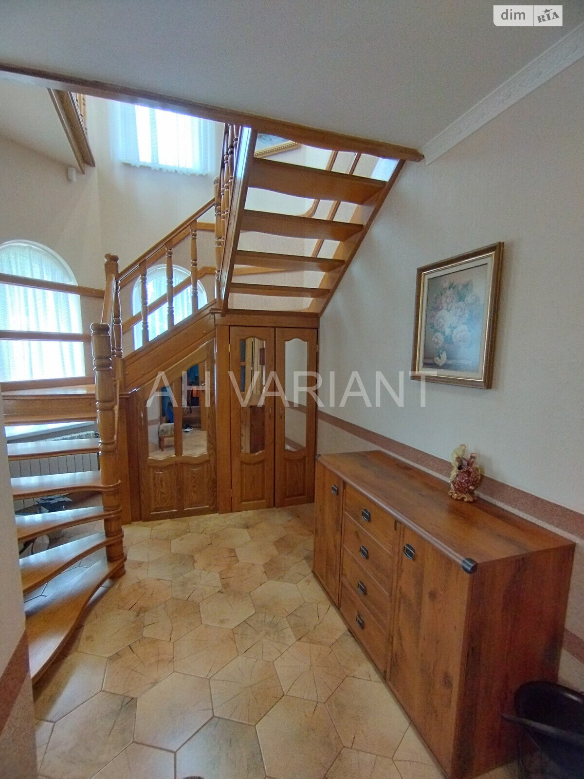 двоповерховий будинок з гаражем, 188 кв. м, цегла. Продаж у Ужгороді фото 1 двоповерховий будинок з гаражем, 188 кв. м, цегла. Продаж у Ужгороді фото 1
