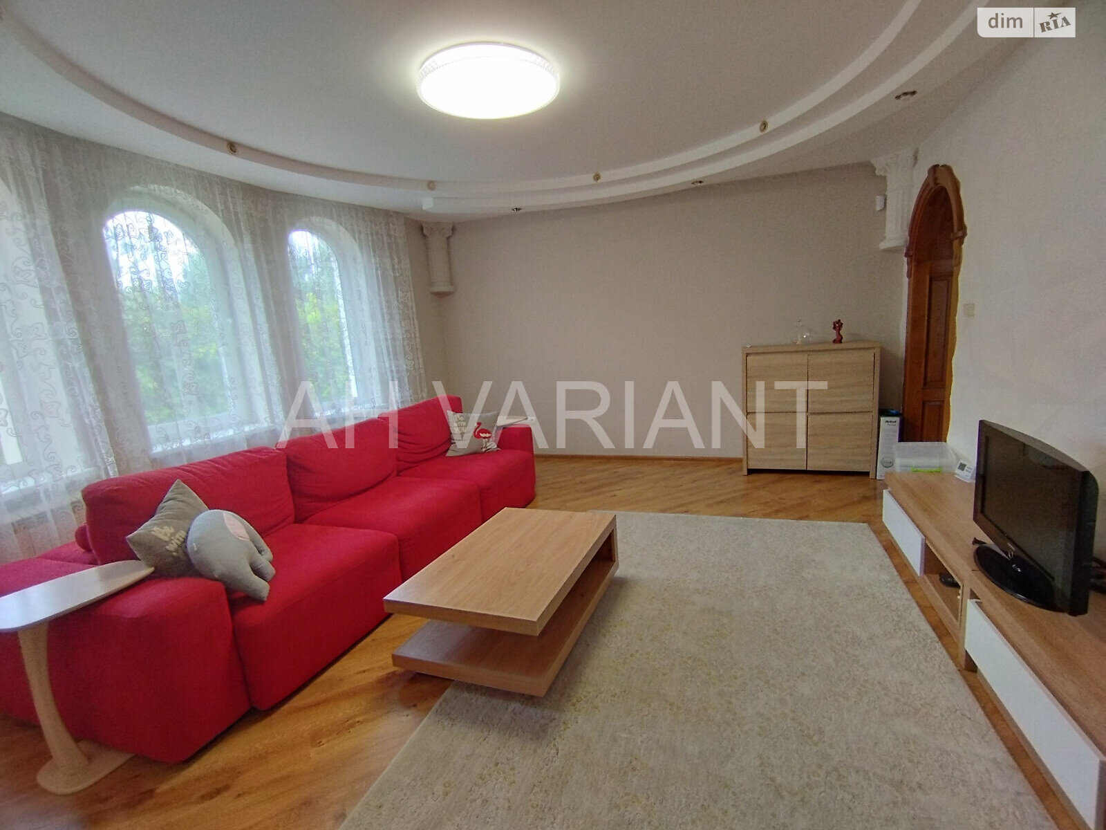 двоповерховий будинок з гаражем, 188 кв. м, цегла. Продаж у Ужгороді фото 1 двоповерховий будинок з гаражем, 188 кв. м, цегла. Продаж у Ужгороді фото 1