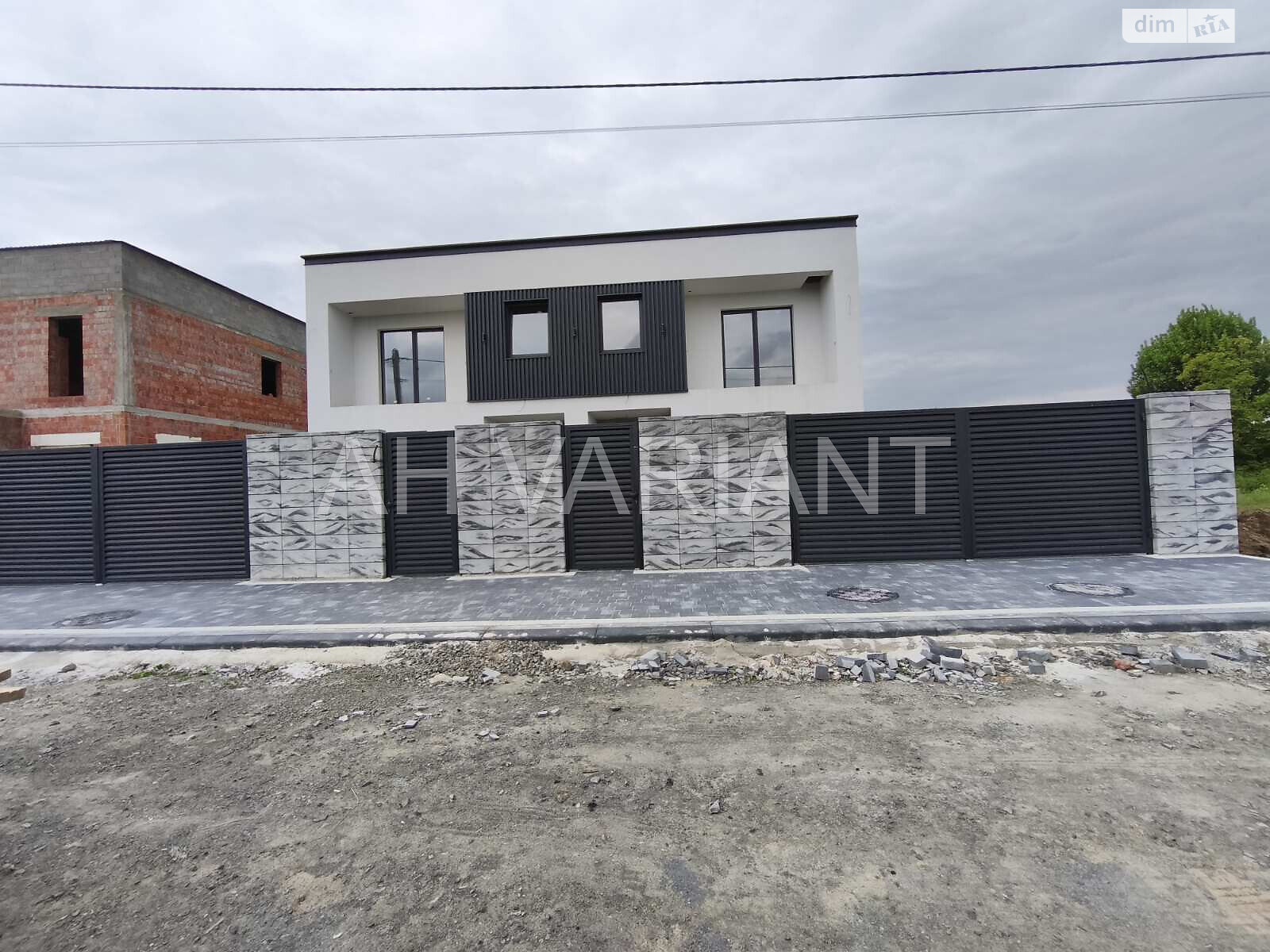 двоповерховий будинок з балконом, 133 кв. м, цегла. Продаж у Ужгороді фото 1 двоповерховий будинок з балконом, 133 кв. м, цегла. Продаж у Ужгороді фото 1