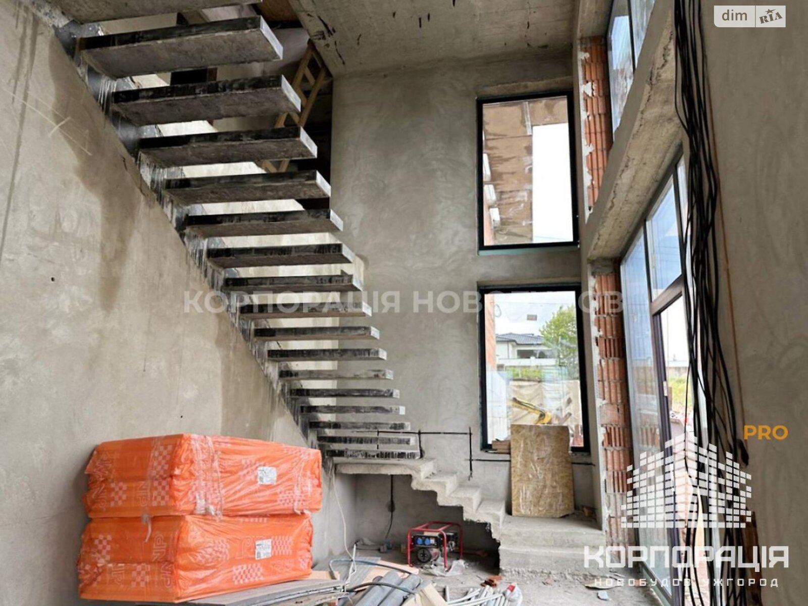 двухэтажный дом, 276.26 кв. м, кирпич. Продажа в Ужгороде район БАМ фото 1 двухэтажный дом, 276.26 кв. м, кирпич. Продажа в Ужгороде район БАМ фото 1