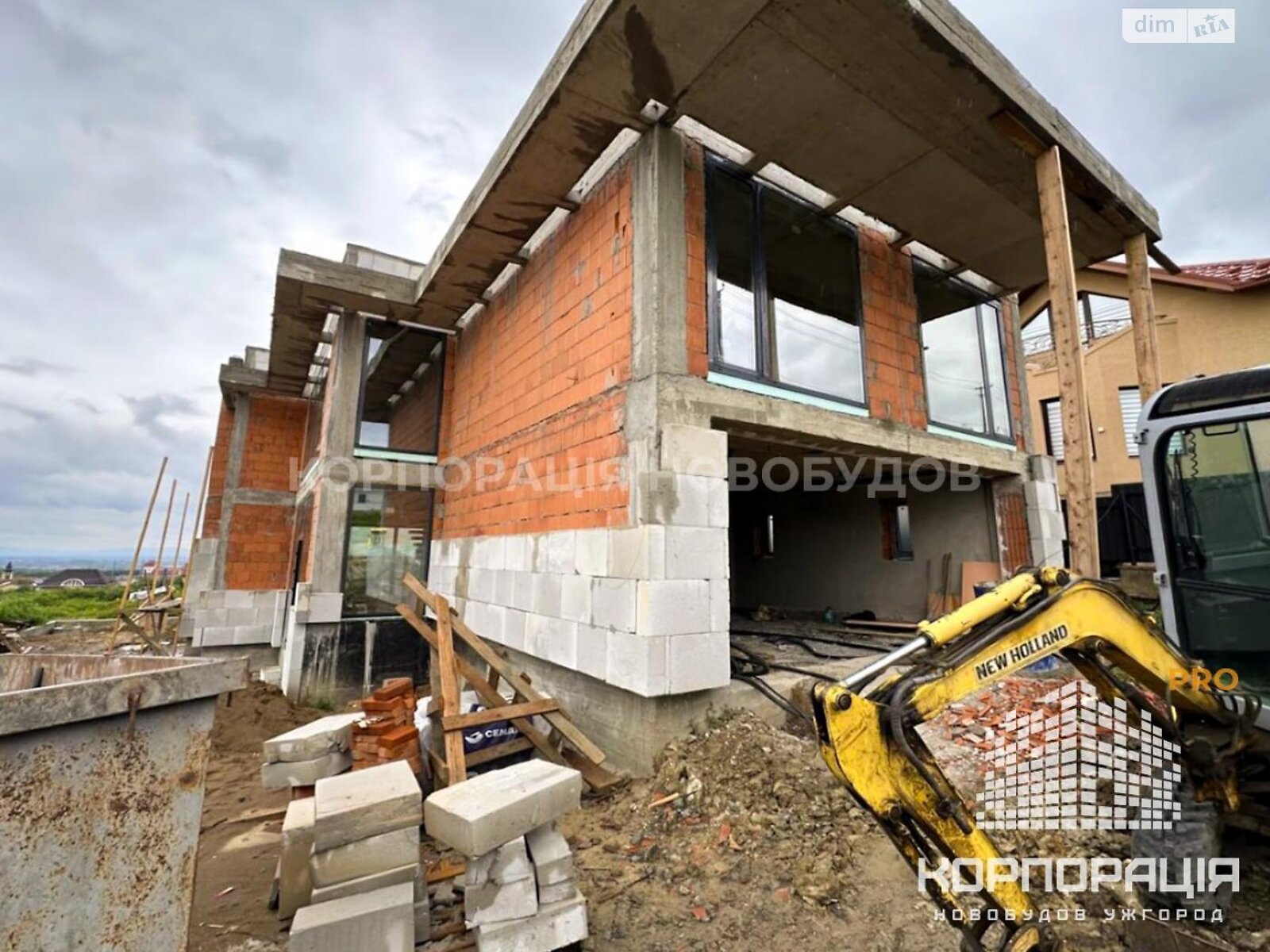 двухэтажный дом, 276.26 кв. м, кирпич. Продажа в Ужгороде район БАМ фото 1 двухэтажный дом, 276.26 кв. м, кирпич. Продажа в Ужгороде район БАМ фото 1