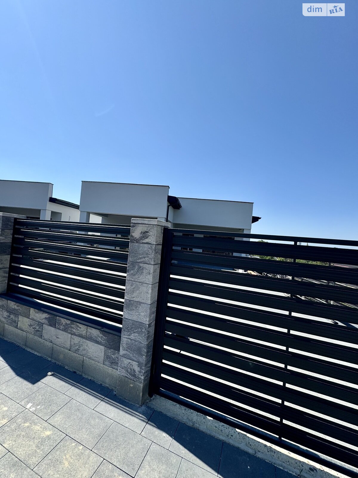 одноповерховий будинок, 160 кв. м, цегла. Продаж в Ужгороді, район БАМ фото 1