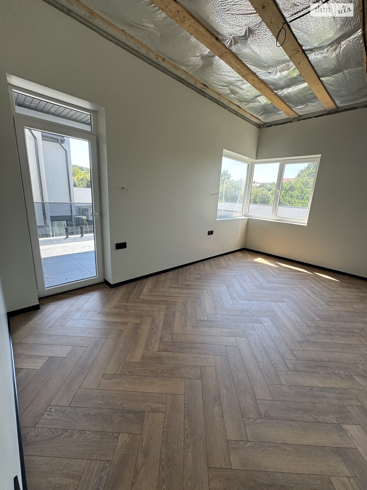 одноповерховий будинок, 160 кв. м, цегла. Продаж в Ужгороді, район БАМ фото 1