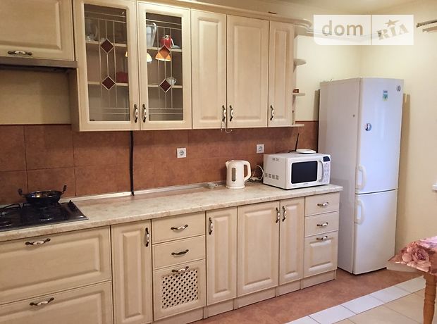 Продажа дома, 145м², Ужгород, р‑н. БАМ, Серебристая улица Продажа дома, 145м², Ужгород, р‑н. БАМ, Серебристая улица