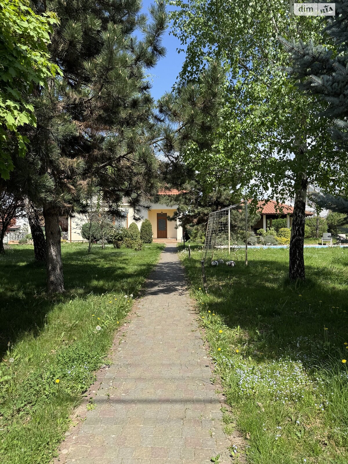 двухэтажный дом, 260 кв. м, кирпич. Продажа в Ужгороде район БАМ фото 1 двухэтажный дом, 260 кв. м, кирпич. Продажа в Ужгороде район БАМ фото 1