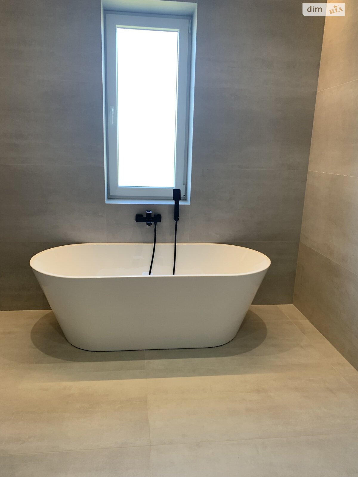 одноэтажный дом с мебелью, 220 кв. м, пеноблок. Продажа в Ужгороде район Червеница фото 1 одноэтажный дом с мебелью, 220 кв. м, пеноблок. Продажа в Ужгороде район Червеница фото 1