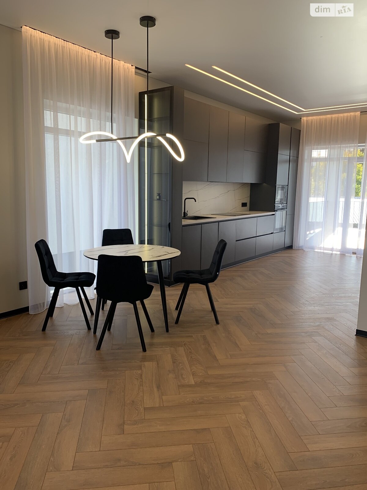 одноэтажный дом с мебелью, 220 кв. м, пеноблок. Продажа в Ужгороде район Червеница фото 1 одноэтажный дом с мебелью, 220 кв. м, пеноблок. Продажа в Ужгороде район Червеница фото 1