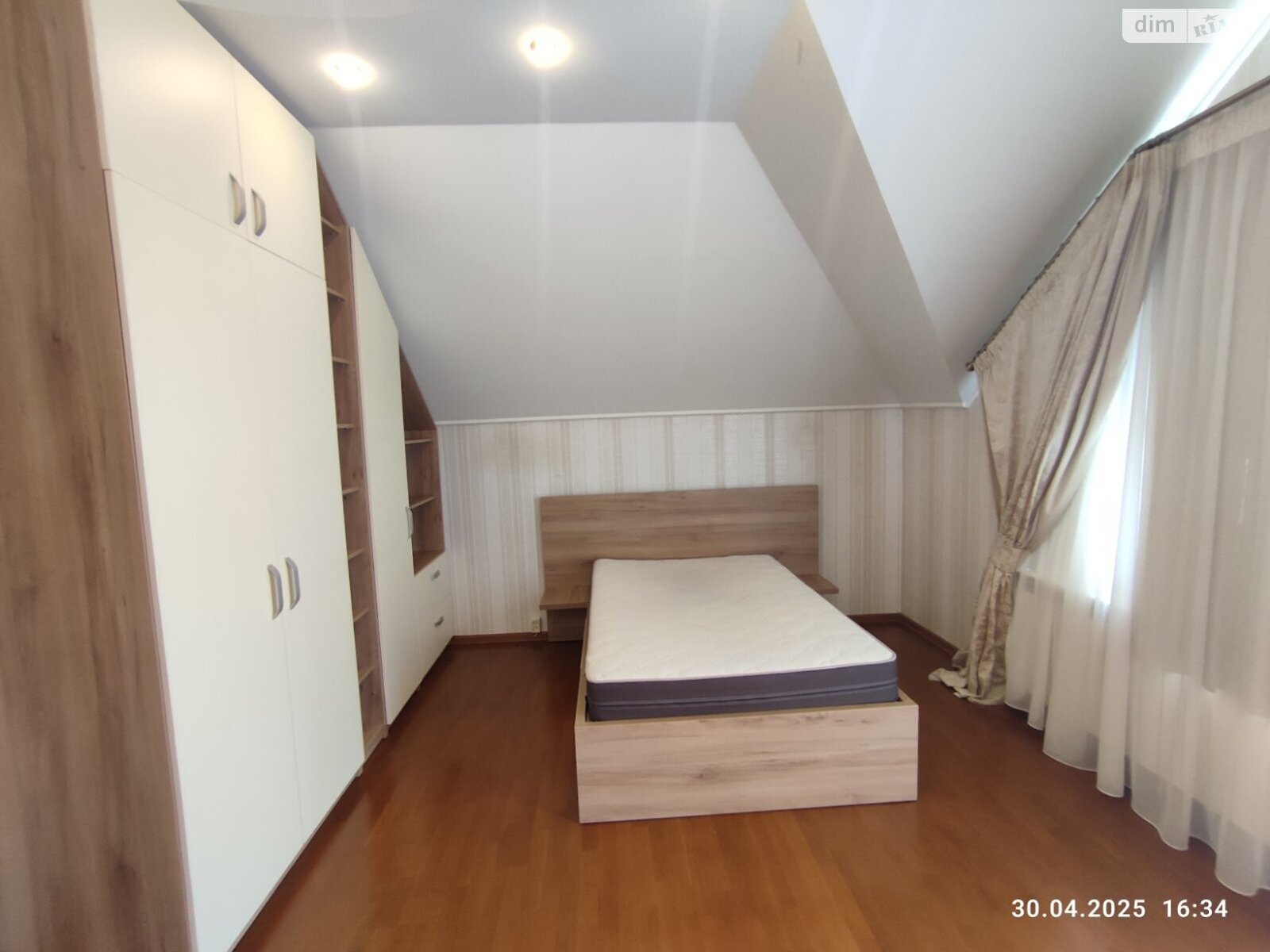 двоповерховий будинок з гаражем, 295 кв. м, цегла. Продаж в Ужгороді, район Боздош фото 1 двоповерховий будинок з гаражем, 295 кв. м, цегла. Продаж в Ужгороді, район Боздош фото 1