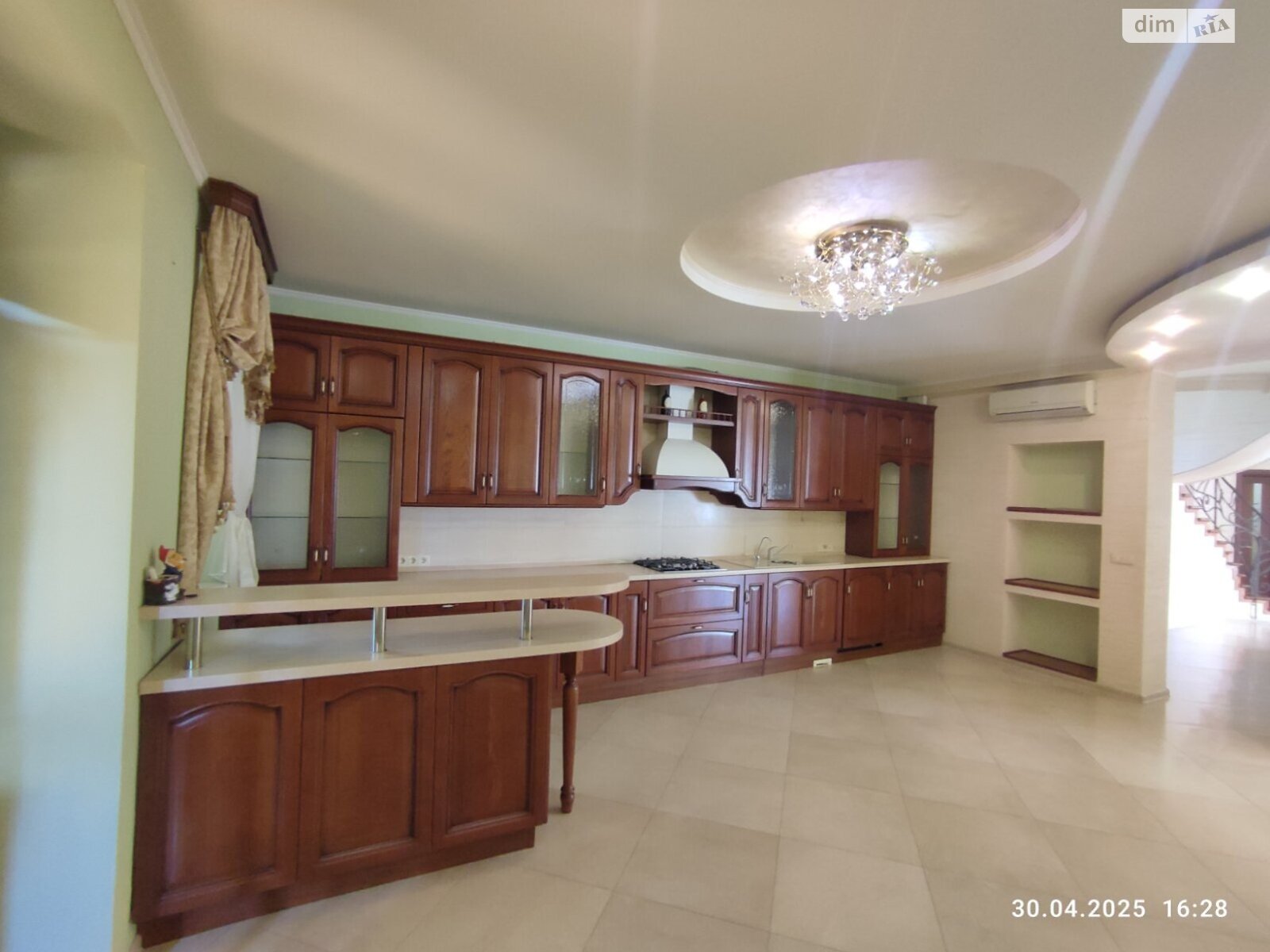 двоповерховий будинок з гаражем, 295 кв. м, цегла. Продаж в Ужгороді, район Боздош фото 1 двоповерховий будинок з гаражем, 295 кв. м, цегла. Продаж в Ужгороді, район Боздош фото 1