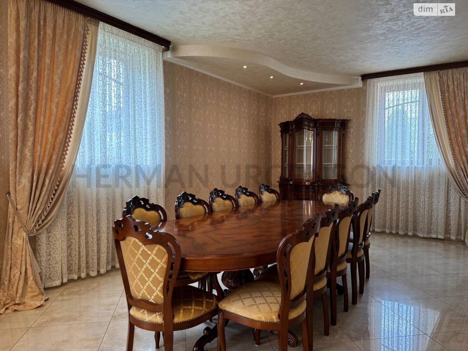 двухэтажный дом с ремонтом, 298 кв. м, кирпич. Продажа в Ужгороде район Боздош фото 1 двухэтажный дом с ремонтом, 298 кв. м, кирпич. Продажа в Ужгороде район Боздош фото 1