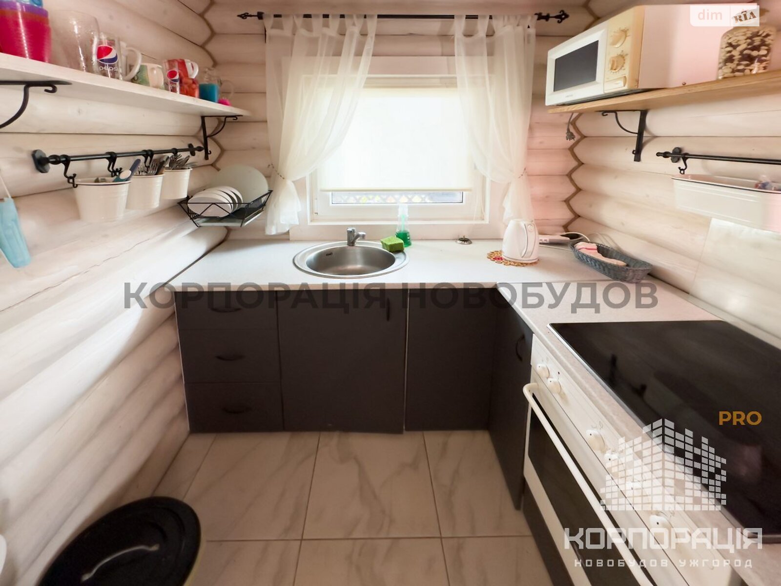 двоповерховий будинок бесідка, 130 кв. м, цегла. Продаж в Ужгороді, район Червениця фото 1