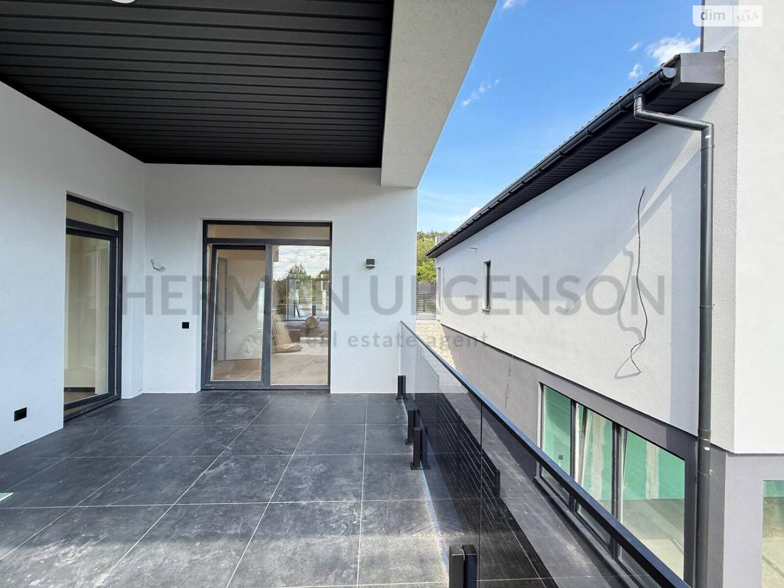 двоповерховий будинок з опаленням, 220 кв. м, кирпич. Продаж в Ужгороді, район Червениця фото 1