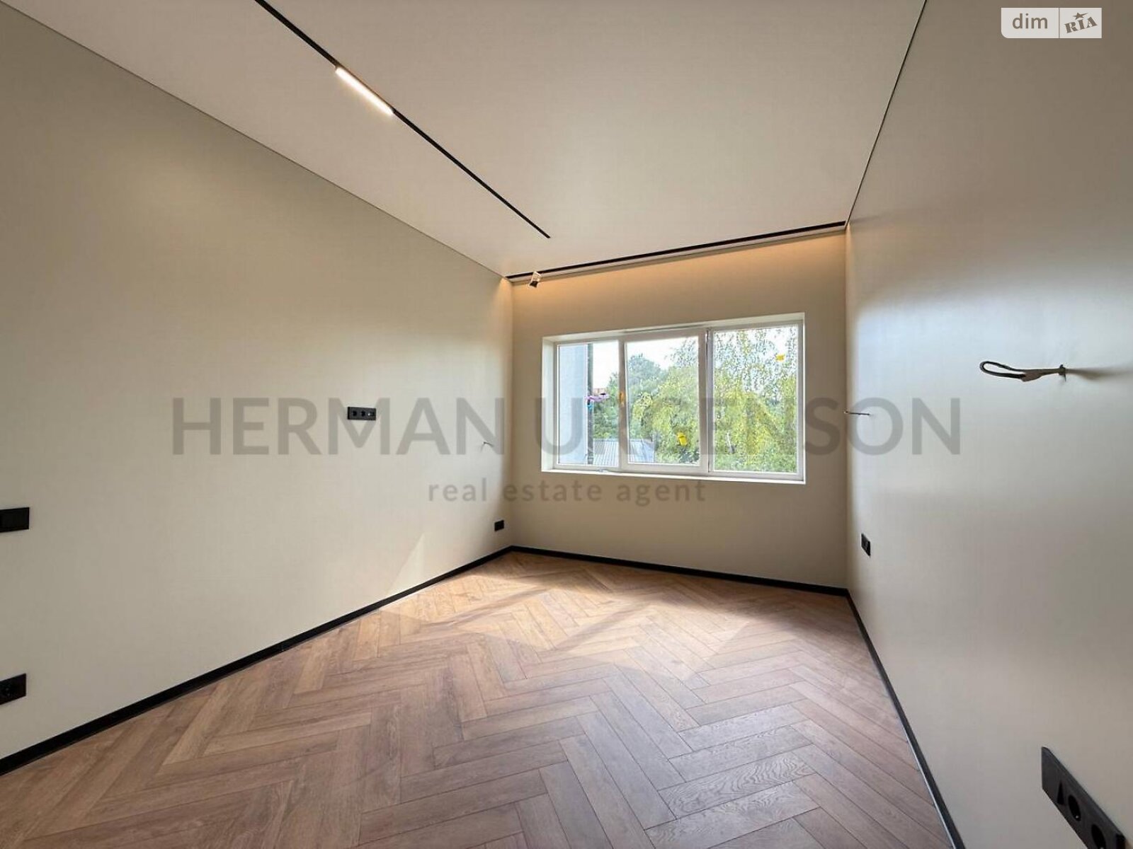 двоповерховий будинок з опаленням, 220 кв. м, кирпич. Продаж в Ужгороді, район Червениця фото 1