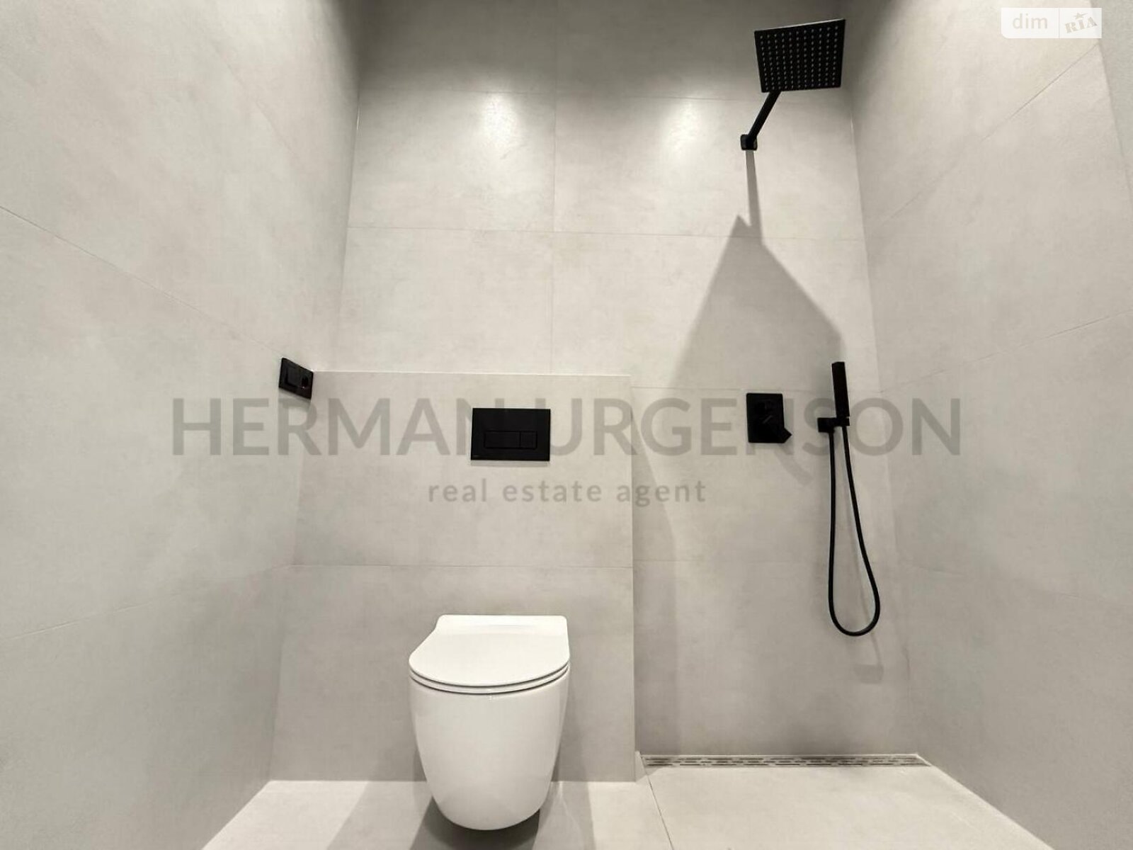 двоповерховий будинок з опаленням, 220 кв. м, кирпич. Продаж в Ужгороді, район Червениця фото 1