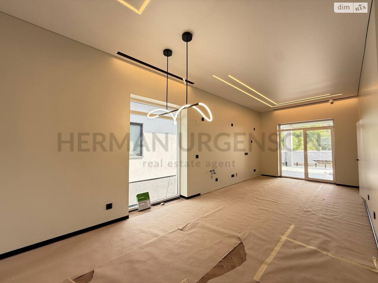 двоповерховий будинок з опаленням, 220 кв. м, кирпич. Продаж в Ужгороді, район Червениця фото 1