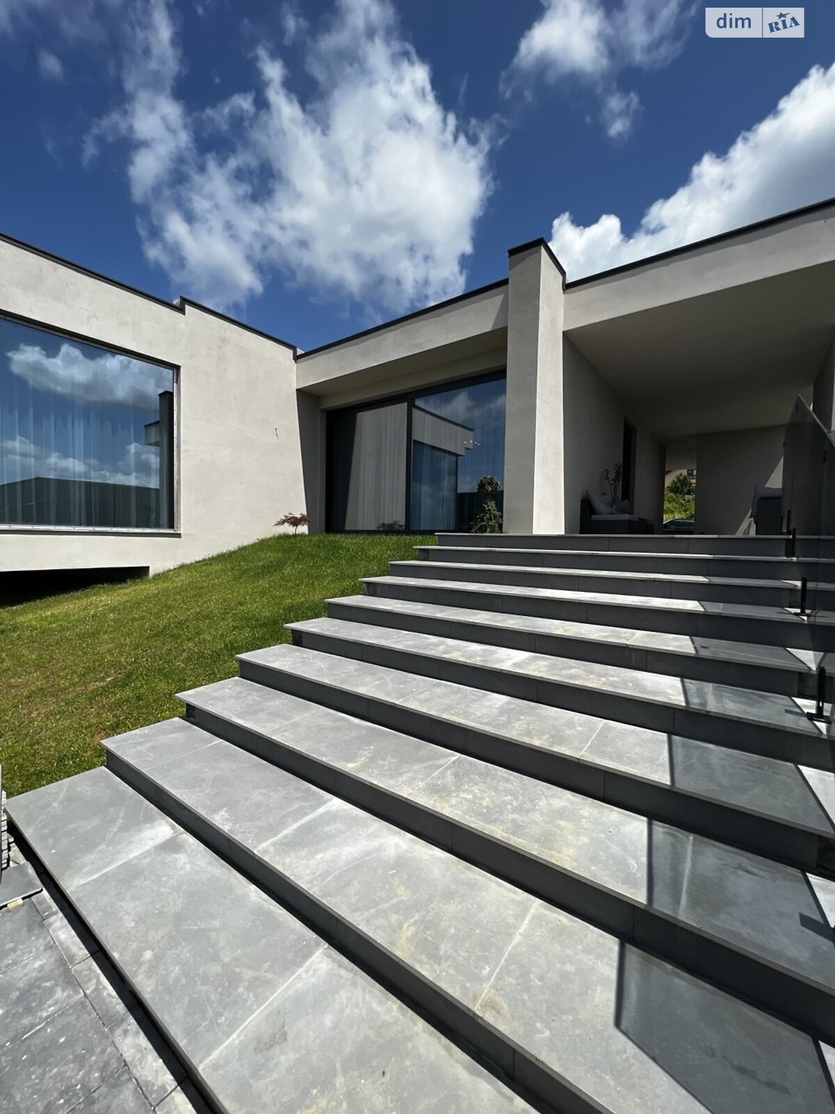 одноповерховий будинок, 135 кв. м, цегла. Продаж в Ужгороді, район Червениця фото 1 одноповерховий будинок, 135 кв. м, цегла. Продаж в Ужгороді, район Червениця фото 1