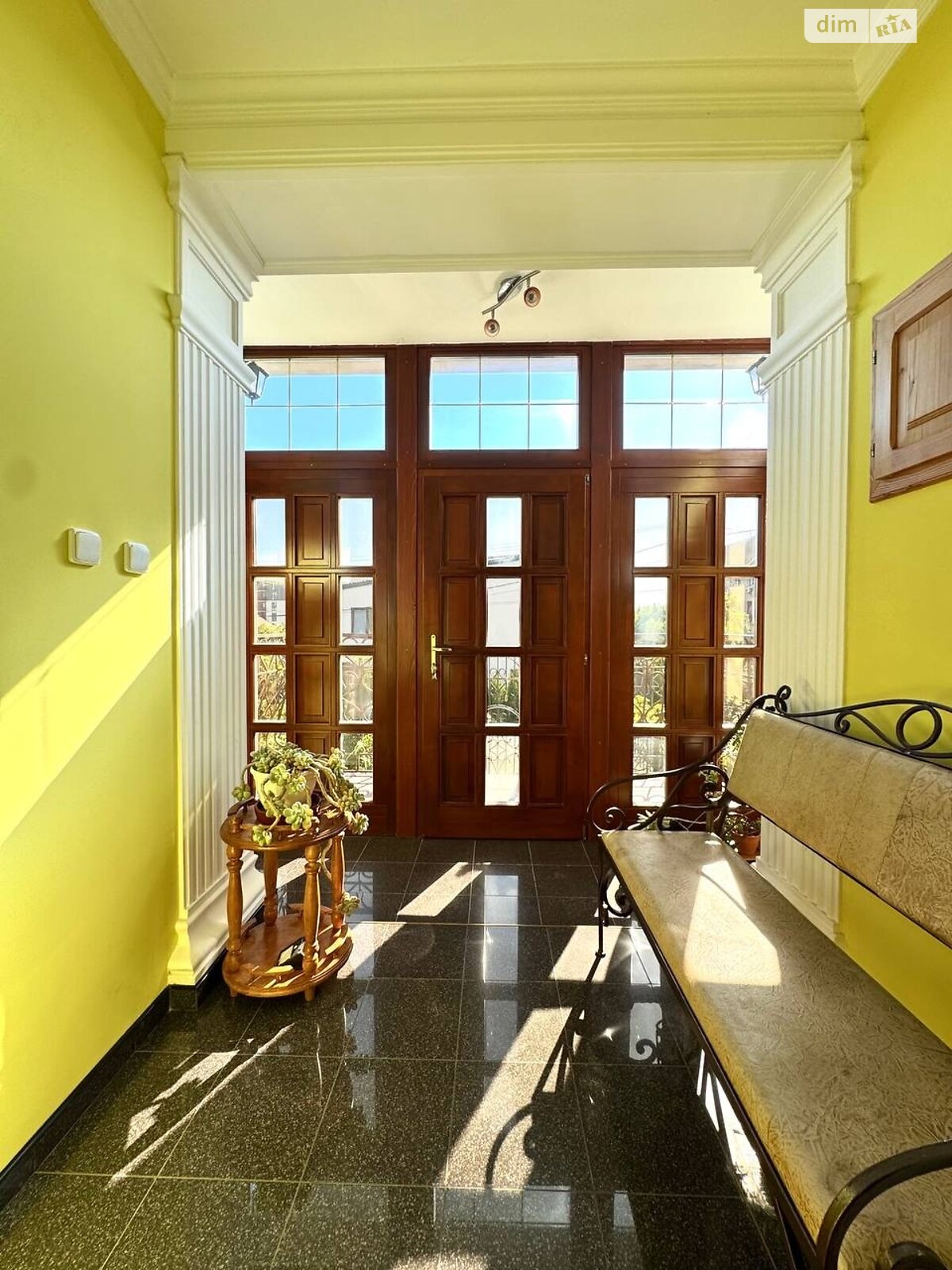 двоповерховий будинок, 305.6 кв. м, цегла. Продаж в Ужгороді, район Червениця фото 1