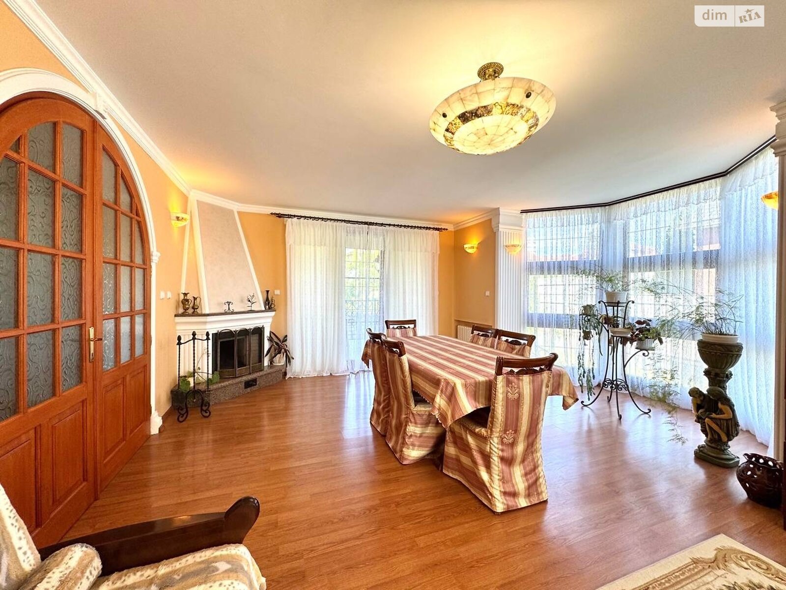 двоповерховий будинок, 305.6 кв. м, цегла. Продаж в Ужгороді, район Червениця фото 1