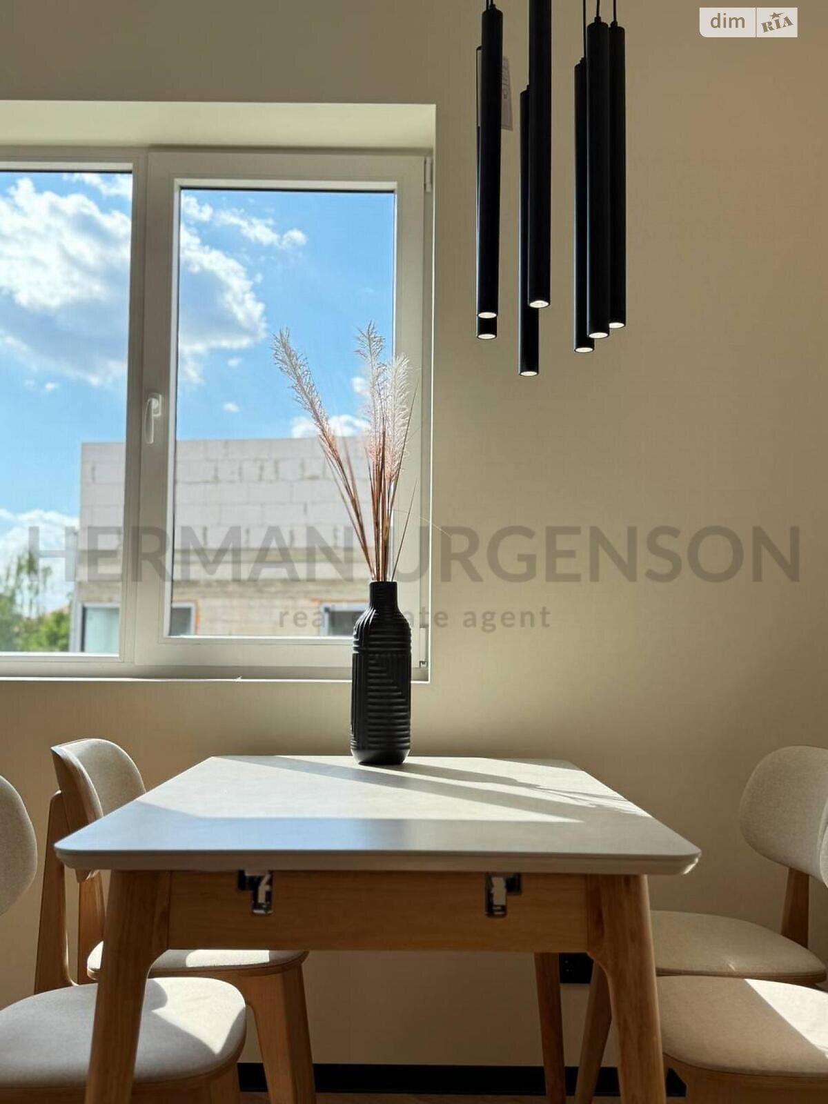 одноэтажный дом с отоплением, 135 кв. м, кирпич. Продажа в Ужгороде район Червеница фото 1 одноэтажный дом с отоплением, 135 кв. м, кирпич. Продажа в Ужгороде район Червеница фото 1