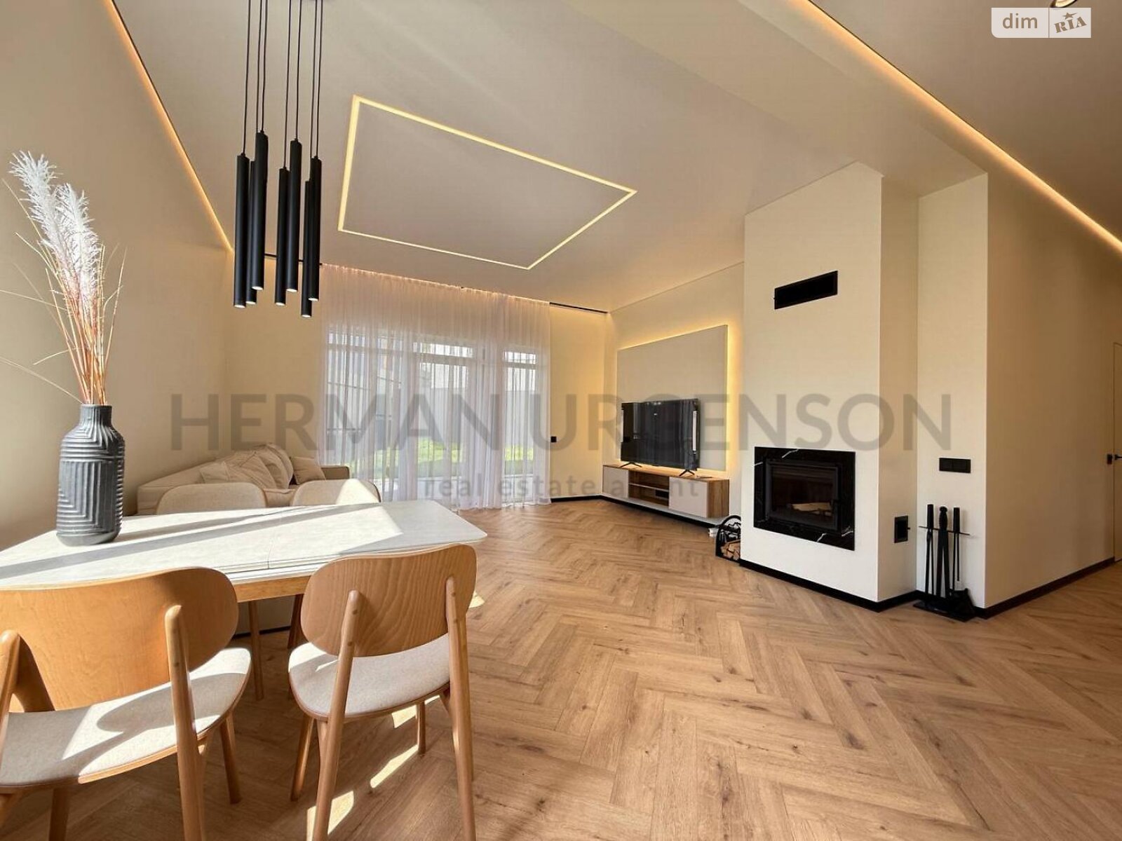 одноэтажный дом с отоплением, 135 кв. м, кирпич. Продажа в Ужгороде район Червеница фото 1 одноэтажный дом с отоплением, 135 кв. м, кирпич. Продажа в Ужгороде район Червеница фото 1