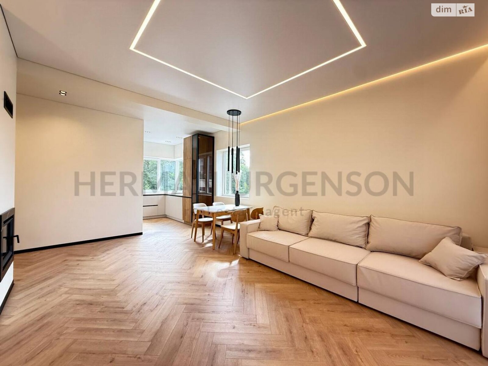 одноэтажный дом с отоплением, 135 кв. м, кирпич. Продажа в Ужгороде район Червеница фото 1 одноэтажный дом с отоплением, 135 кв. м, кирпич. Продажа в Ужгороде район Червеница фото 1