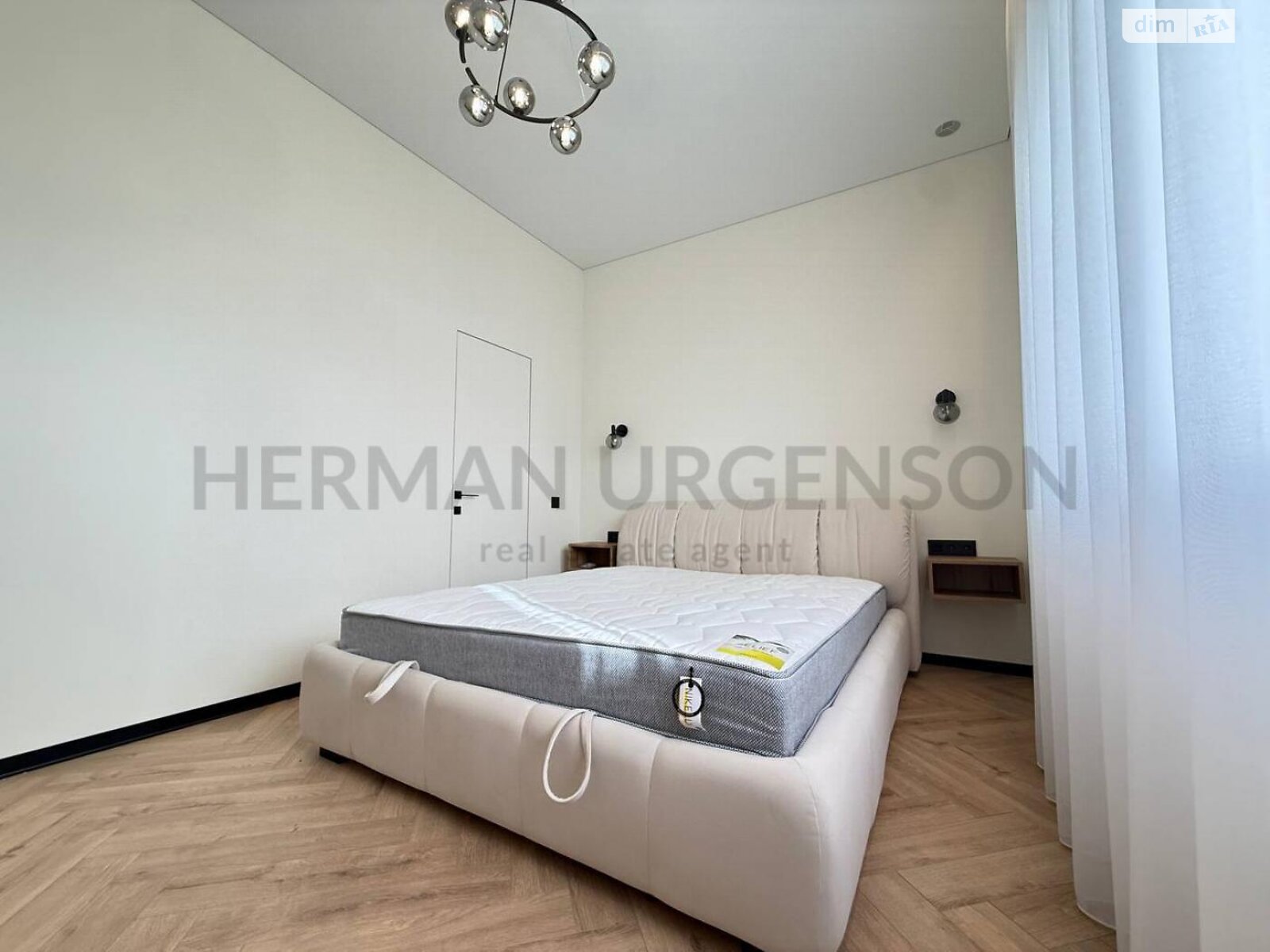 одноэтажный дом с отоплением, 135 кв. м, кирпич. Продажа в Ужгороде район Червеница фото 1 одноэтажный дом с отоплением, 135 кв. м, кирпич. Продажа в Ужгороде район Червеница фото 1