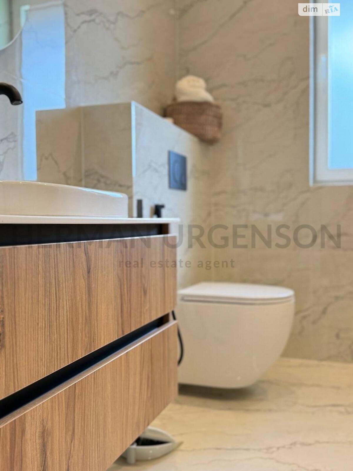 одноэтажный дом с отоплением, 135 кв. м, кирпич. Продажа в Ужгороде район Червеница фото 1 одноэтажный дом с отоплением, 135 кв. м, кирпич. Продажа в Ужгороде район Червеница фото 1