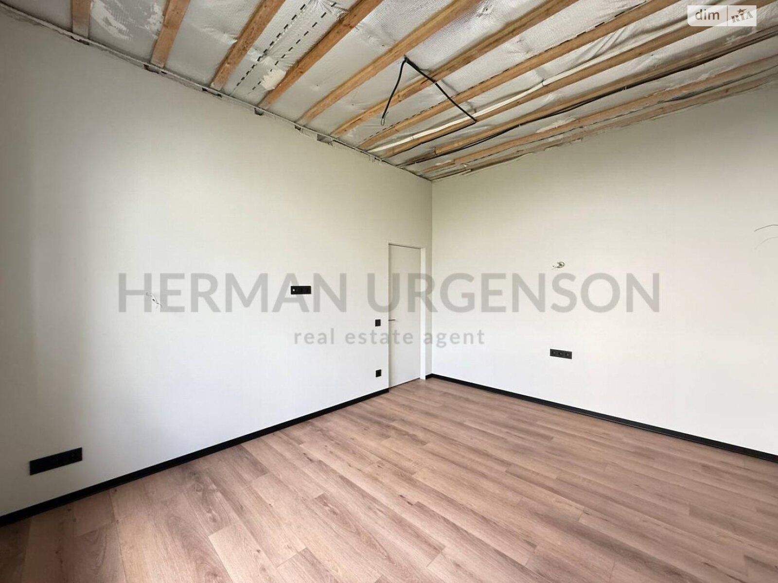 одноповерховий будинок з опаленням, 135 кв. м, цегла. Продаж в Ужгороді, район Червениця фото 1 одноповерховий будинок з опаленням, 135 кв. м, цегла. Продаж в Ужгороді, район Червениця фото 1