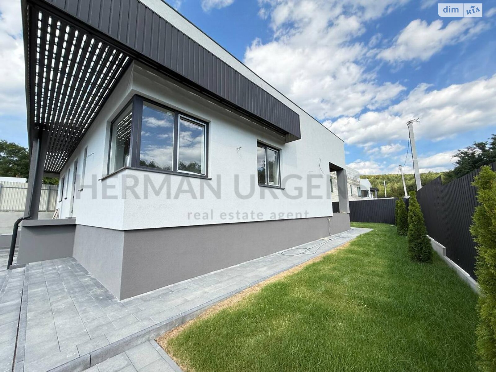 одноповерховий будинок з опаленням, 135 кв. м, цегла. Продаж в Ужгороді, район Червениця фото 1 одноповерховий будинок з опаленням, 135 кв. м, цегла. Продаж в Ужгороді, район Червениця фото 1