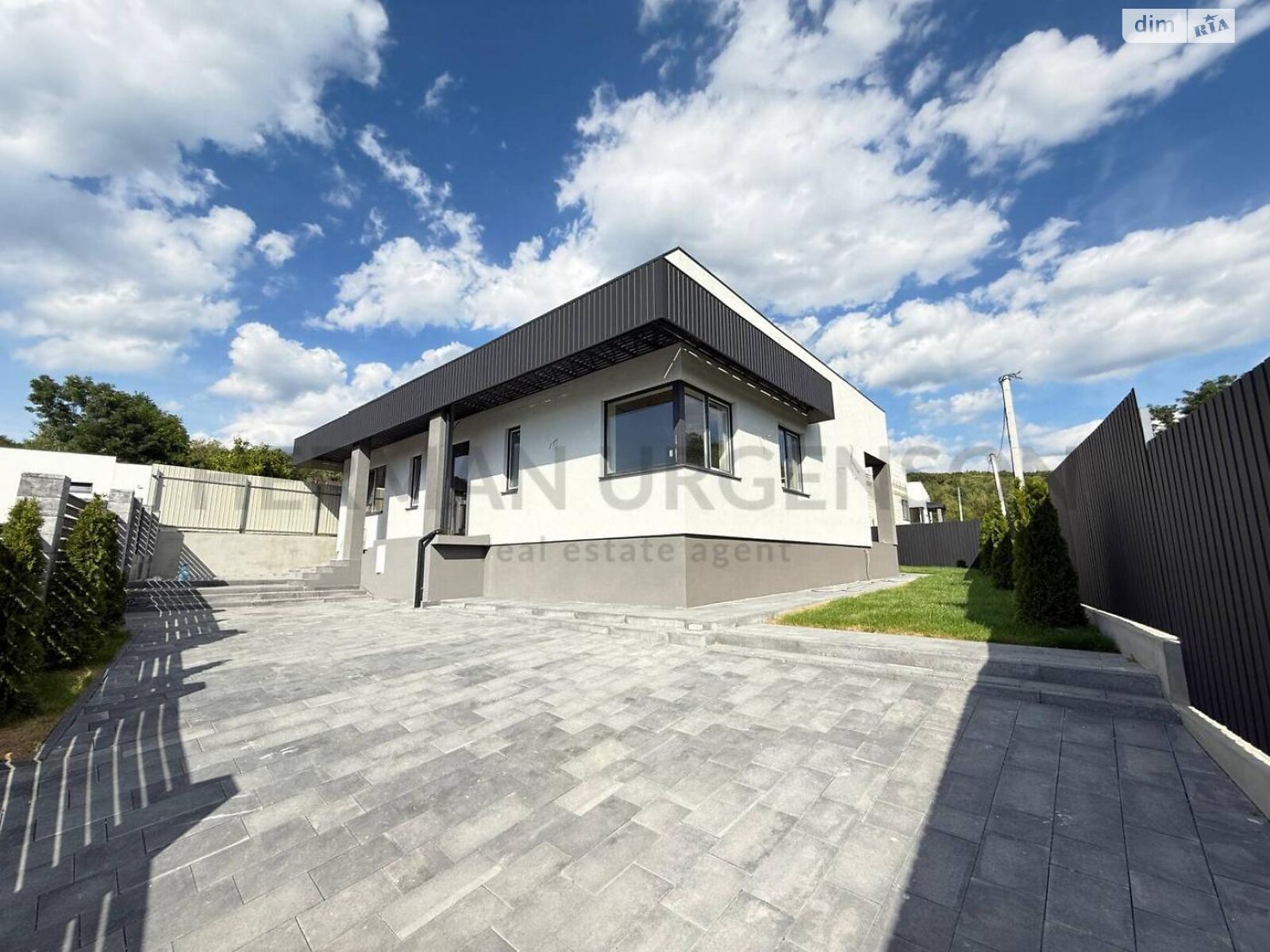 одноповерховий будинок з опаленням, 135 кв. м, цегла. Продаж в Ужгороді, район Червениця фото 1 одноповерховий будинок з опаленням, 135 кв. м, цегла. Продаж в Ужгороді, район Червениця фото 1