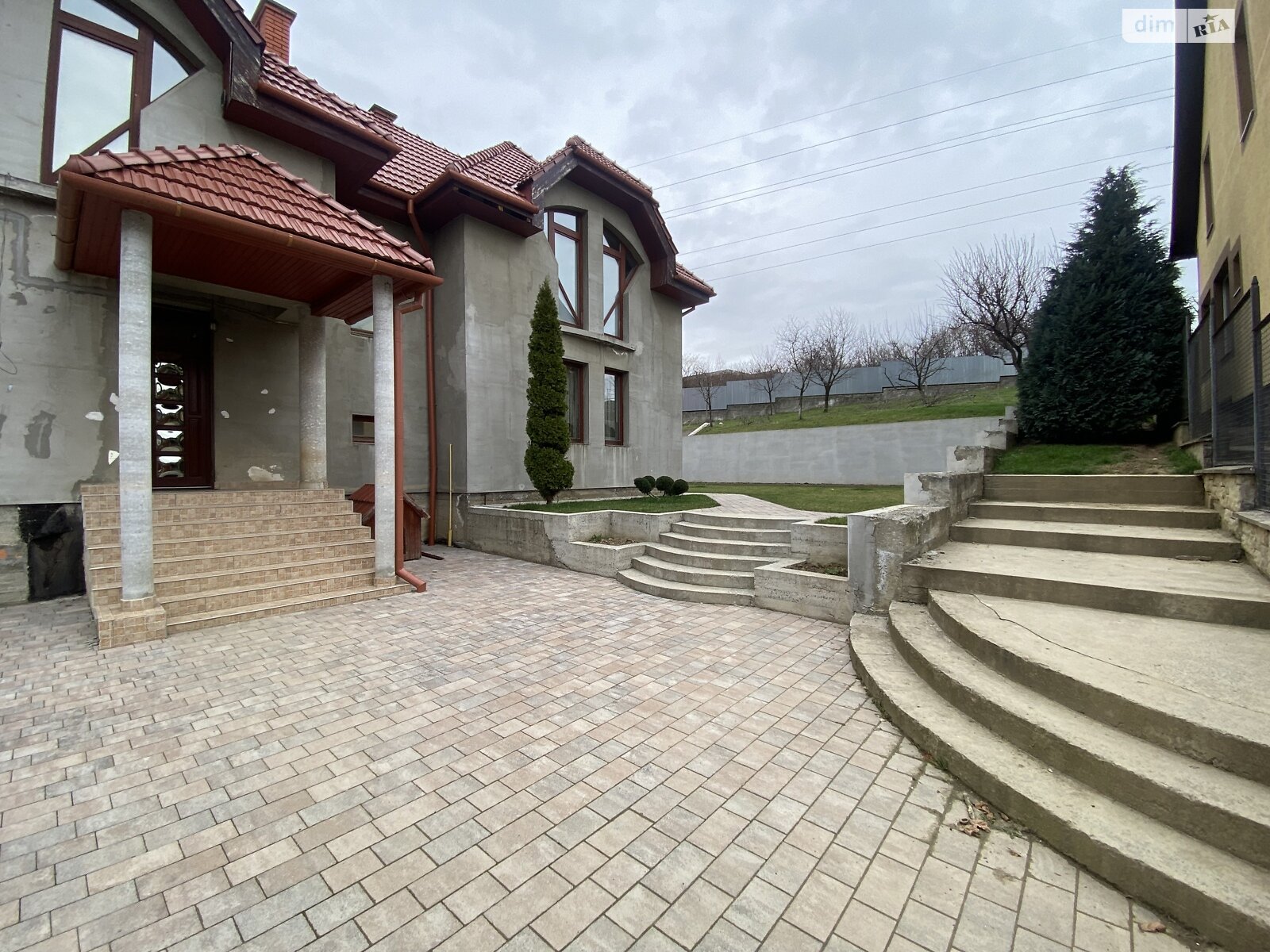 двоповерховий будинок, 280 кв. м, цегла. Продаж в Ужгороді, район Червениця фото 1 двоповерховий будинок, 280 кв. м, цегла. Продаж в Ужгороді, район Червениця фото 1