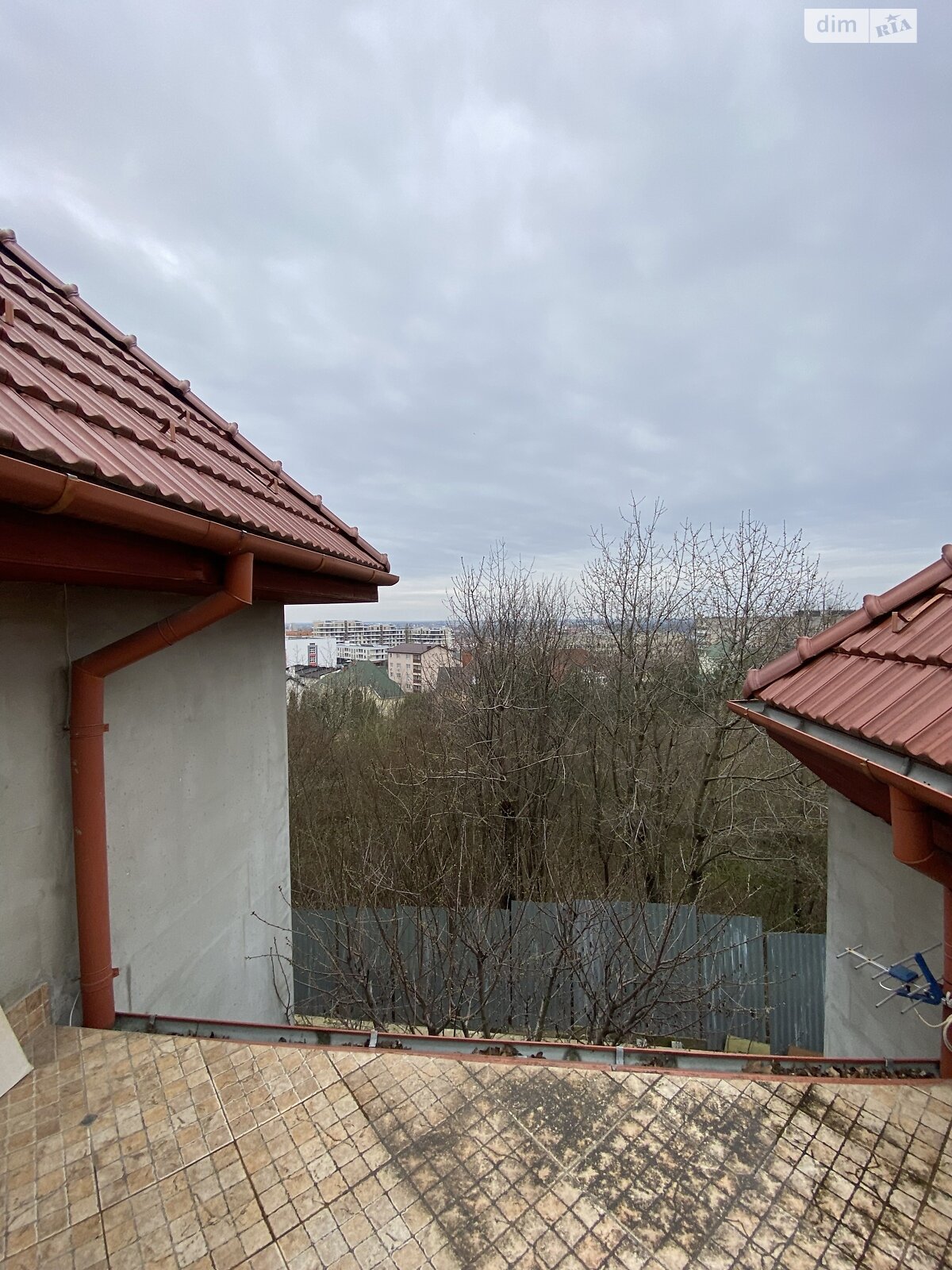 двоповерховий будинок, 280 кв. м, цегла. Продаж в Ужгороді, район Червениця фото 1 двоповерховий будинок, 280 кв. м, цегла. Продаж в Ужгороді, район Червениця фото 1
