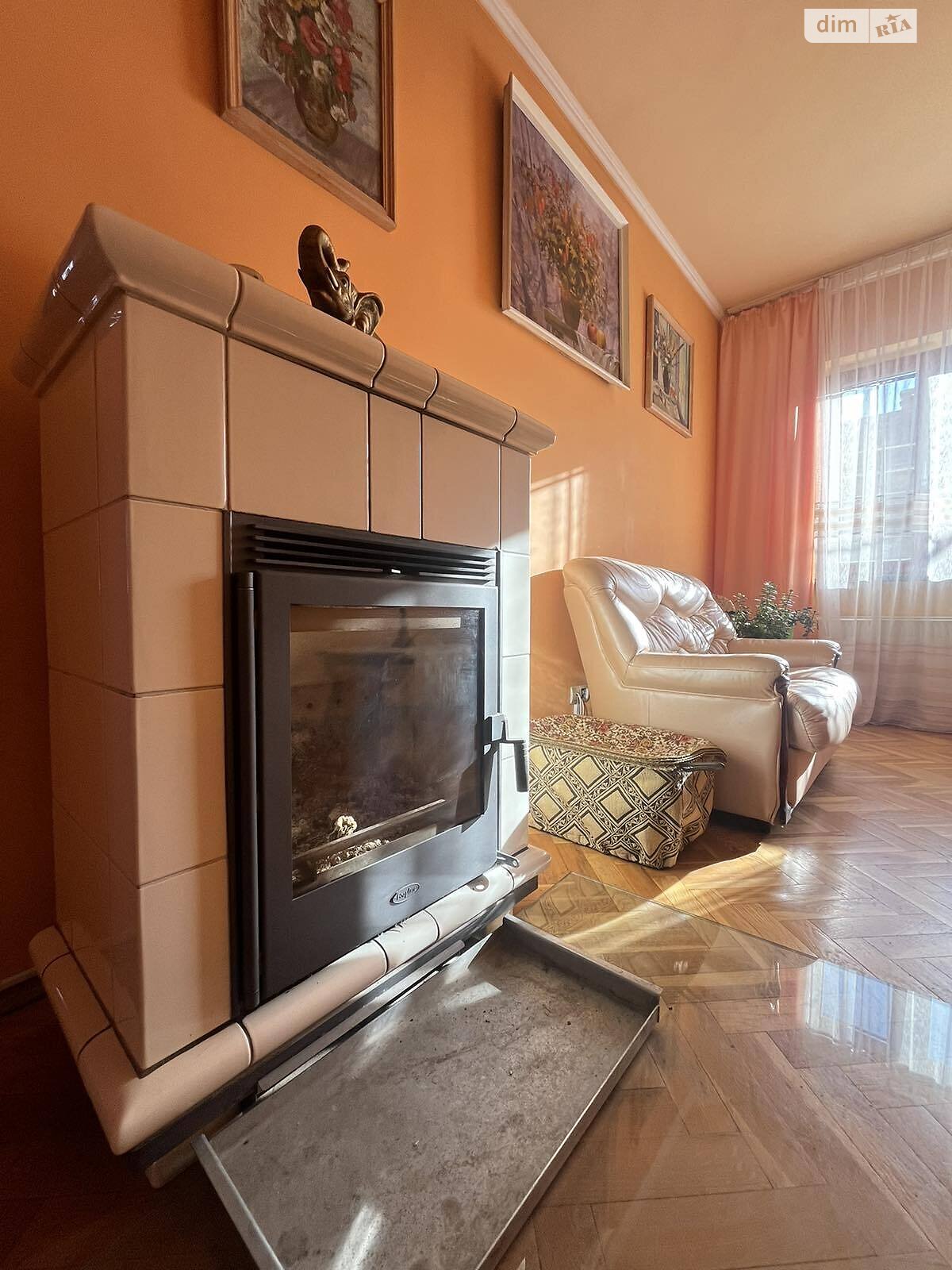 двухэтажный дом с гаражом, 400 кв. м, кирпич. Продажа в Ужгороде район Червеница фото 1 двухэтажный дом с гаражом, 400 кв. м, кирпич. Продажа в Ужгороде район Червеница фото 1