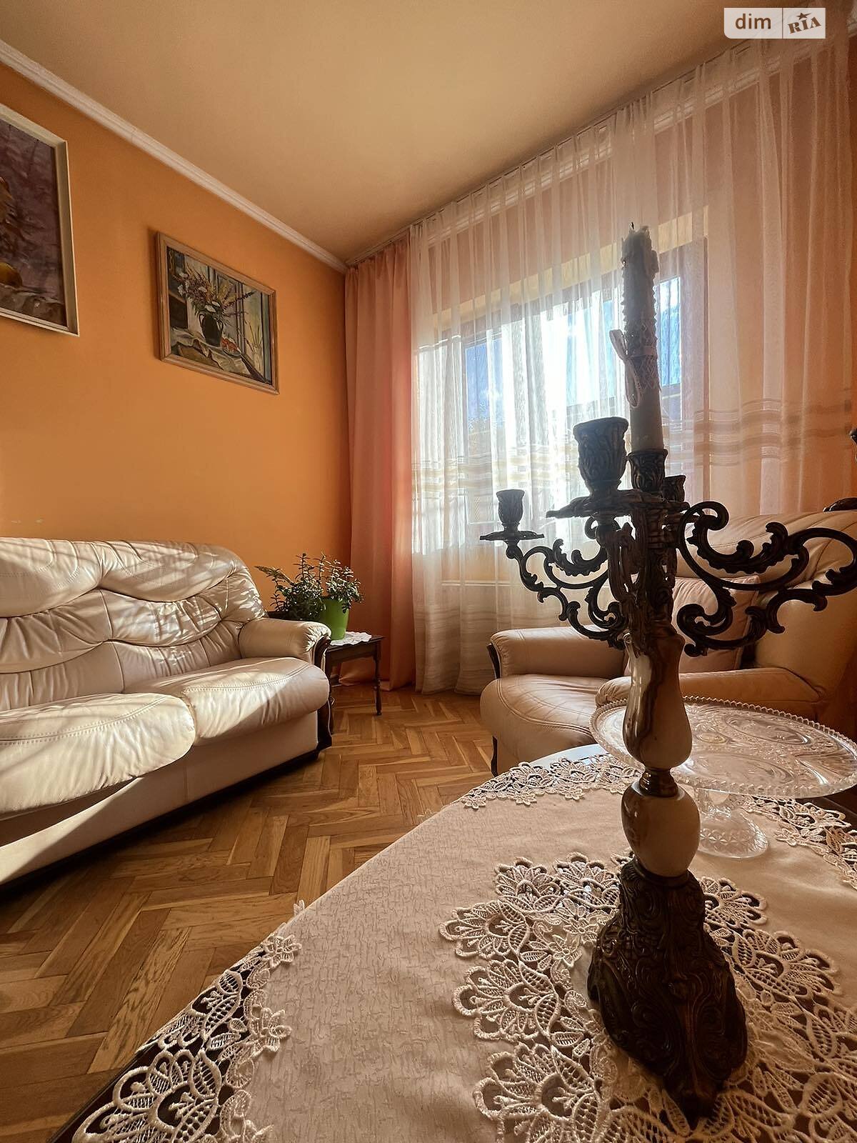 двухэтажный дом с гаражом, 400 кв. м, кирпич. Продажа в Ужгороде район Червеница фото 1 двухэтажный дом с гаражом, 400 кв. м, кирпич. Продажа в Ужгороде район Червеница фото 1