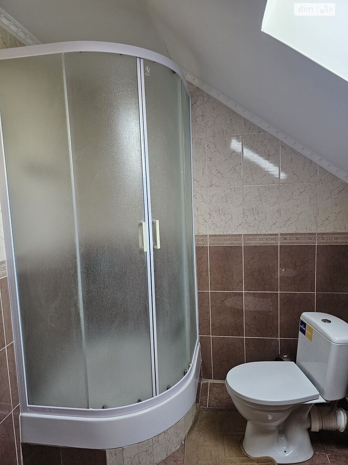 двоповерховий будинок з меблями, 234 кв. м, цегла. Продаж в Ужгороді, район Дравці фото 1 двоповерховий будинок з меблями, 234 кв. м, цегла. Продаж в Ужгороді, район Дравці фото 1