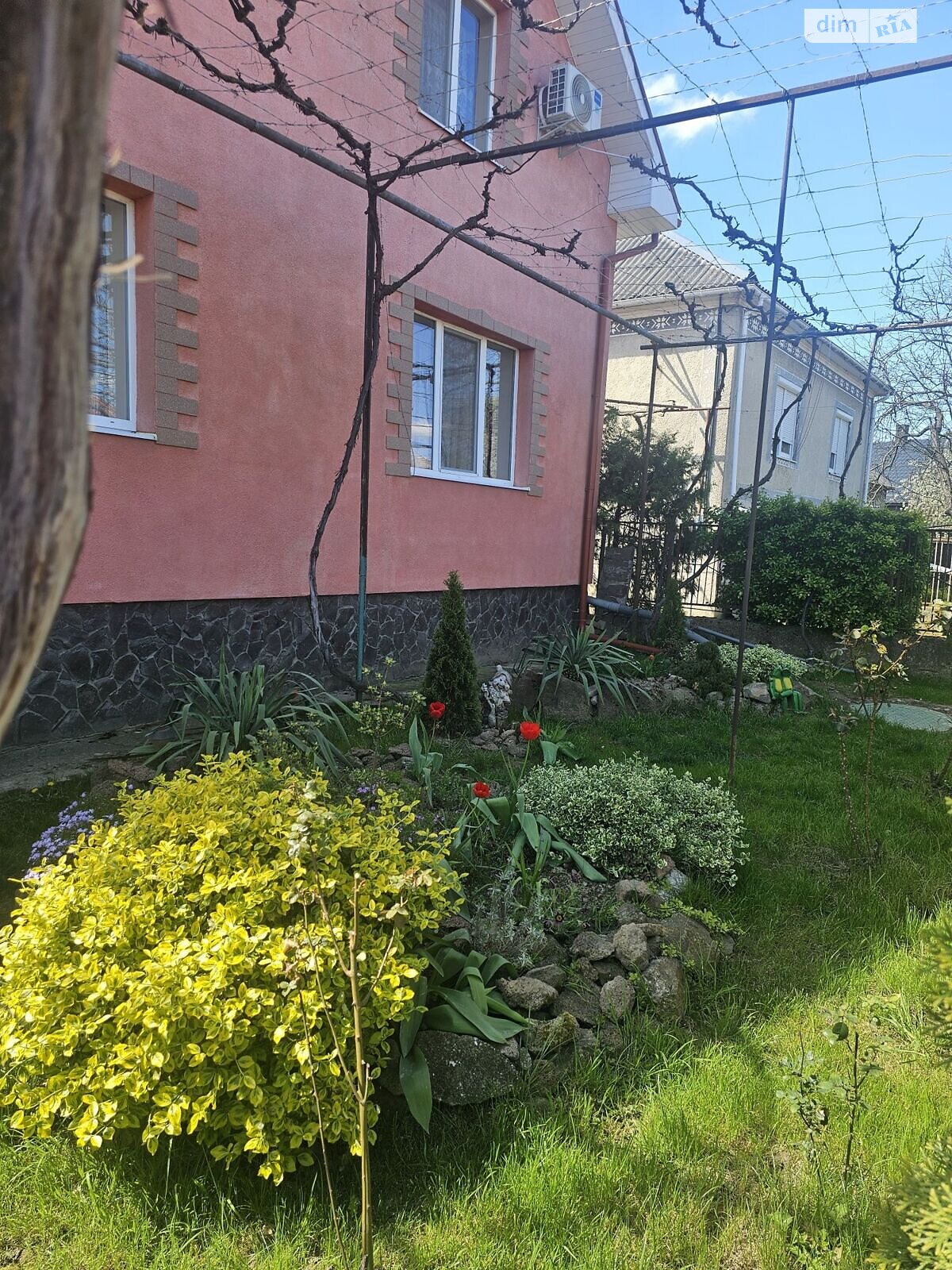 двоповерховий будинок з меблями, 234 кв. м, цегла. Продаж в Ужгороді, район Дравці фото 1 двоповерховий будинок з меблями, 234 кв. м, цегла. Продаж в Ужгороді, район Дравці фото 1