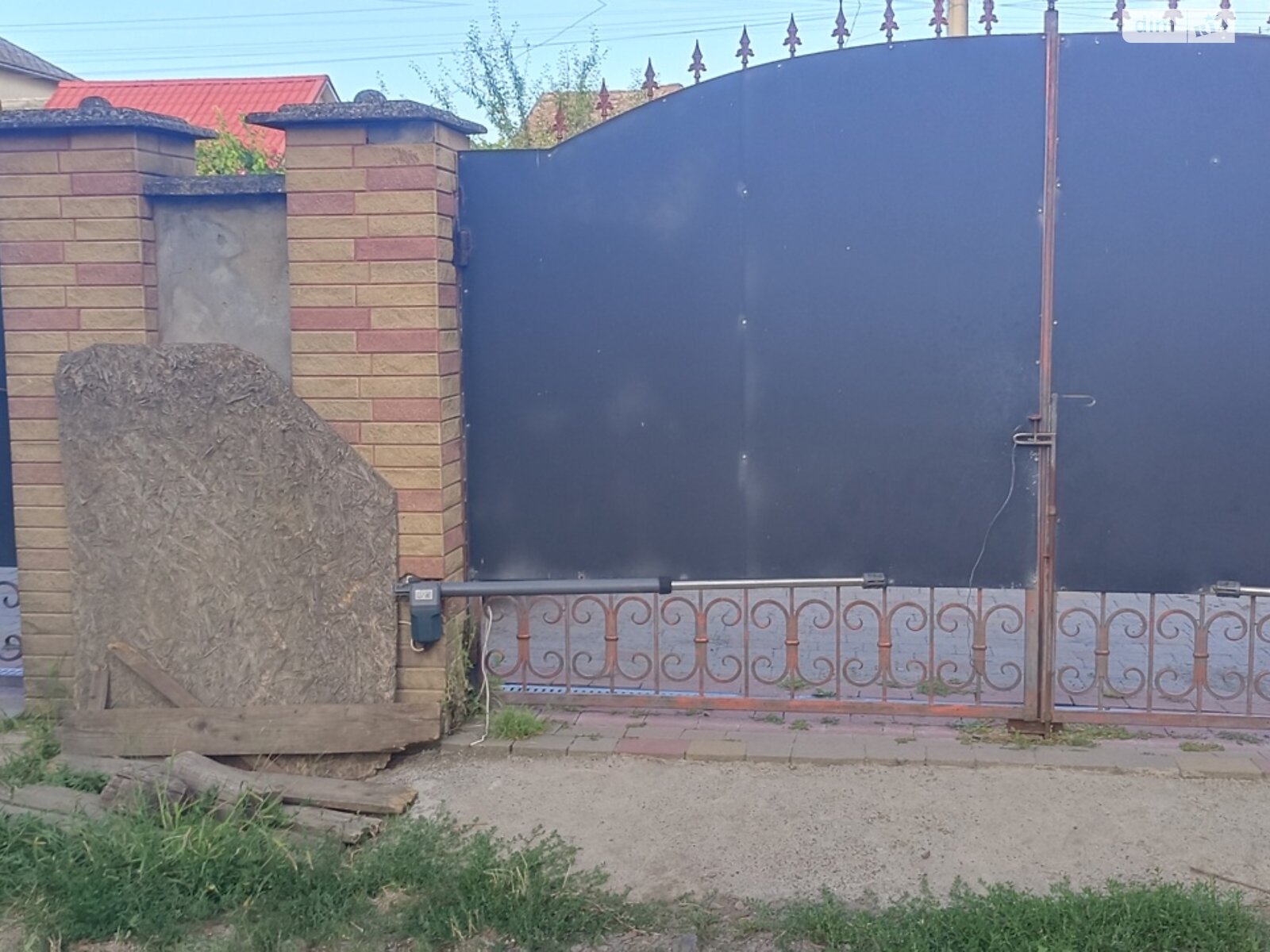 одноэтажный дом с отоплением, 150.5 кв. м, кирпич саманный. Продажа в Ужгороде район Дравцы фото 1 одноэтажный дом с отоплением, 150.5 кв. м, кирпич саманный. Продажа в Ужгороде район Дравцы фото 1