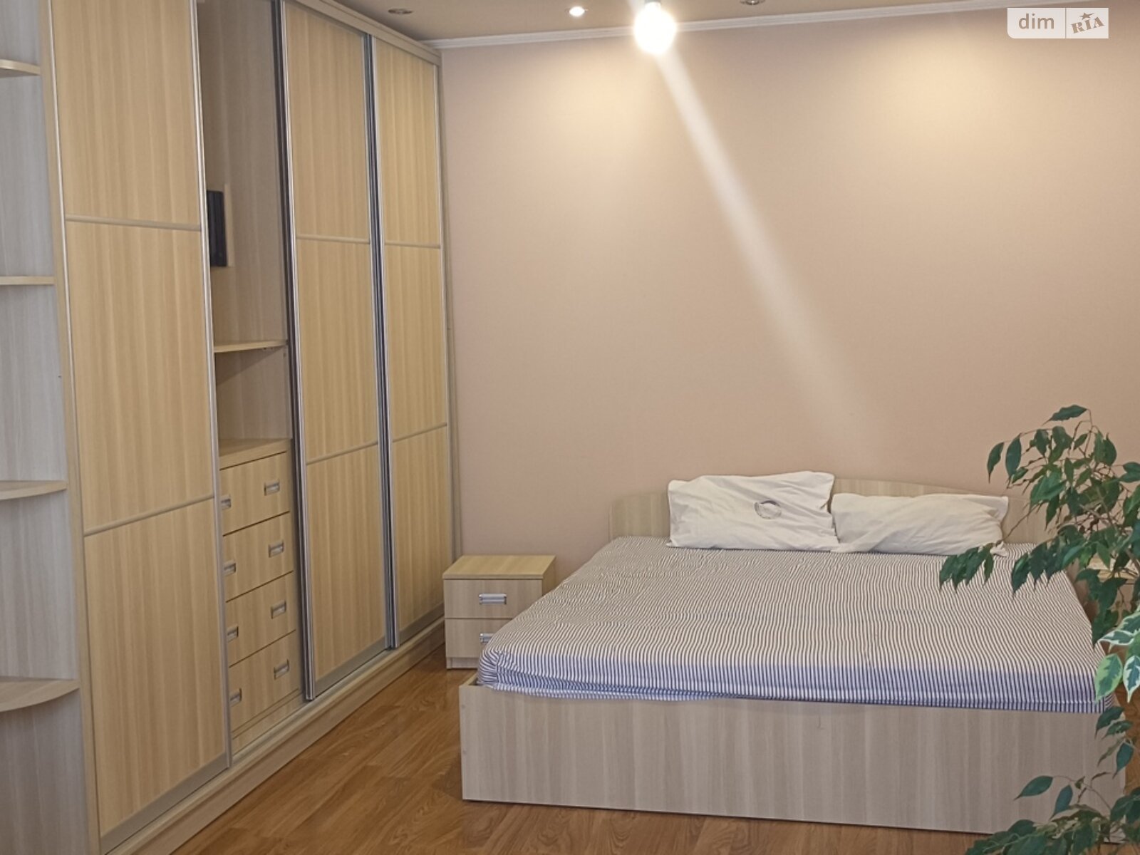 одноэтажный дом с отоплением, 150.5 кв. м, кирпич саманный. Продажа в Ужгороде район Дравцы фото 1 одноэтажный дом с отоплением, 150.5 кв. м, кирпич саманный. Продажа в Ужгороде район Дравцы фото 1