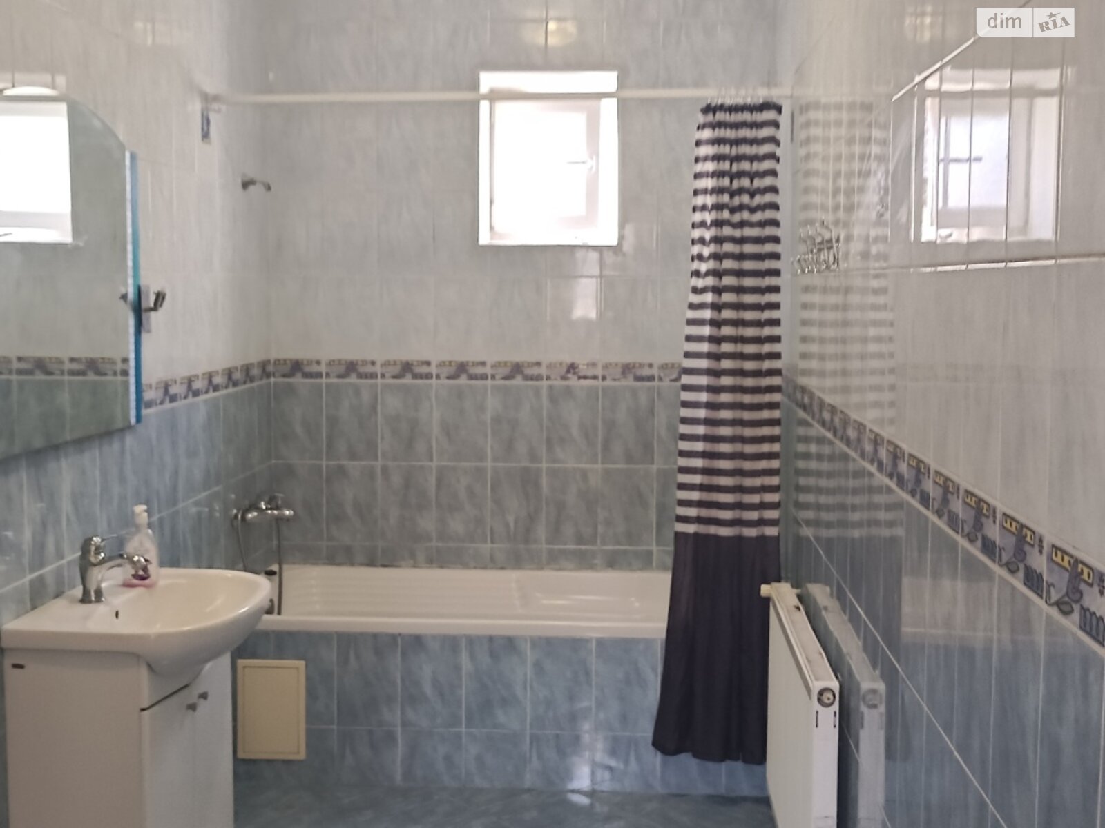 одноэтажный дом с отоплением, 150.5 кв. м, кирпич саманный. Продажа в Ужгороде район Дравцы фото 1 одноэтажный дом с отоплением, 150.5 кв. м, кирпич саманный. Продажа в Ужгороде район Дравцы фото 1