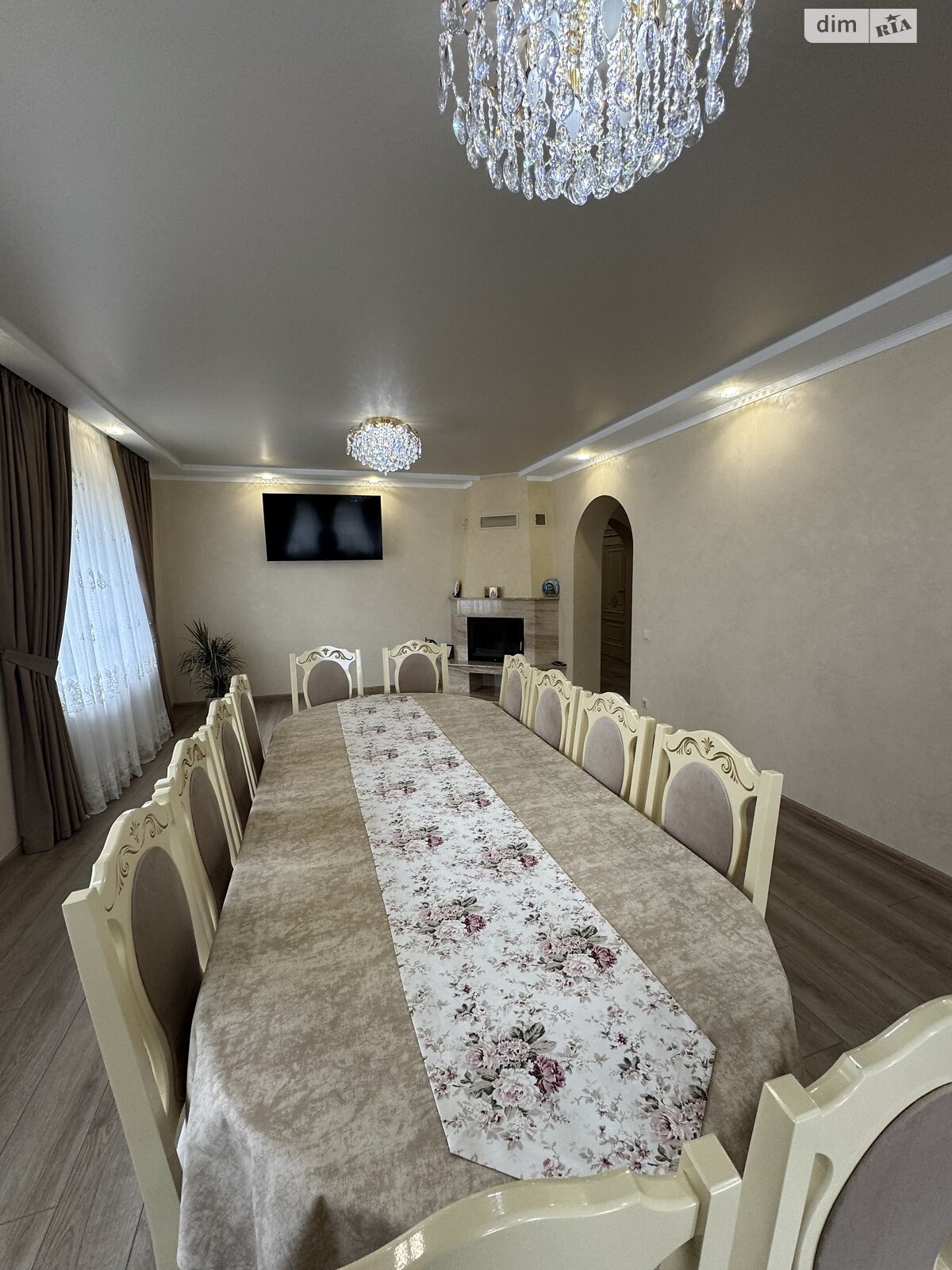 двухэтажный дом, 231.6 кв. м, кирпич. Продажа в Ужгороде фото 1 двухэтажный дом, 231.6 кв. м, кирпич. Продажа в Ужгороде фото 1