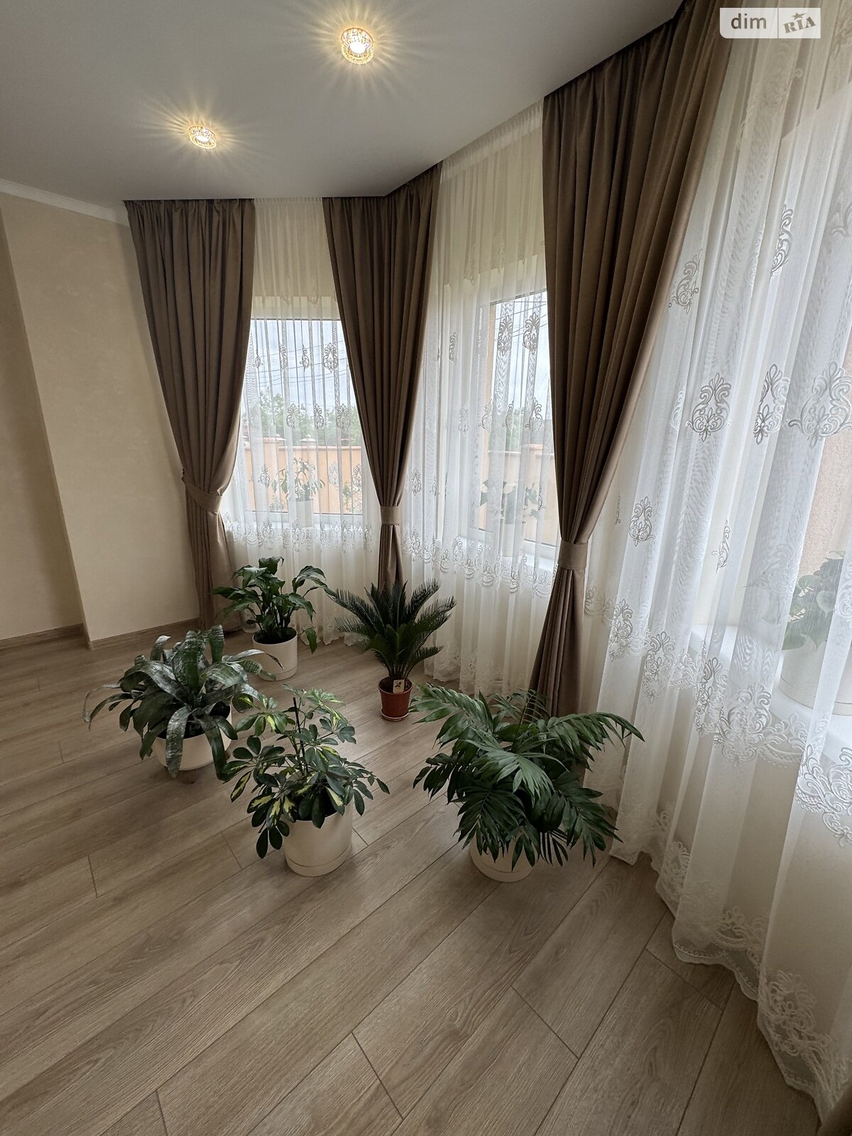 двухэтажный дом, 231.6 кв. м, кирпич. Продажа в Ужгороде фото 1 двухэтажный дом, 231.6 кв. м, кирпич. Продажа в Ужгороде фото 1