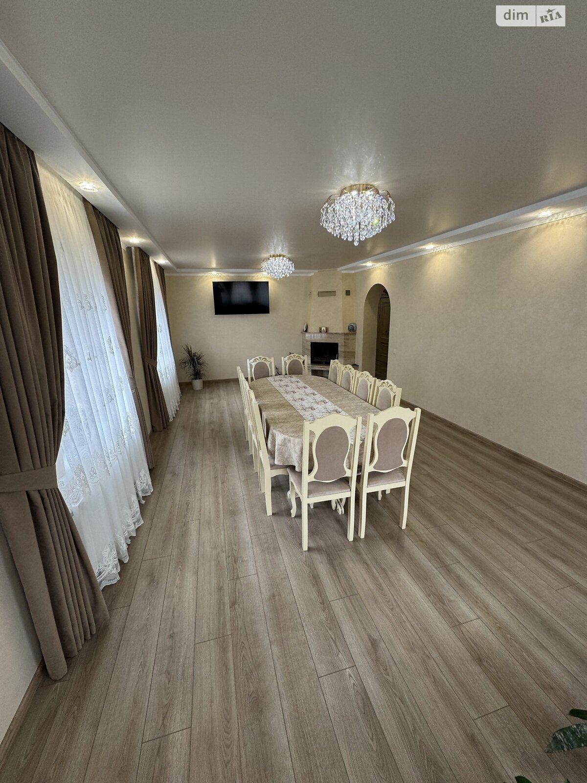 двухэтажный дом, 231.6 кв. м, кирпич. Продажа в Ужгороде фото 1 двухэтажный дом, 231.6 кв. м, кирпич. Продажа в Ужгороде фото 1