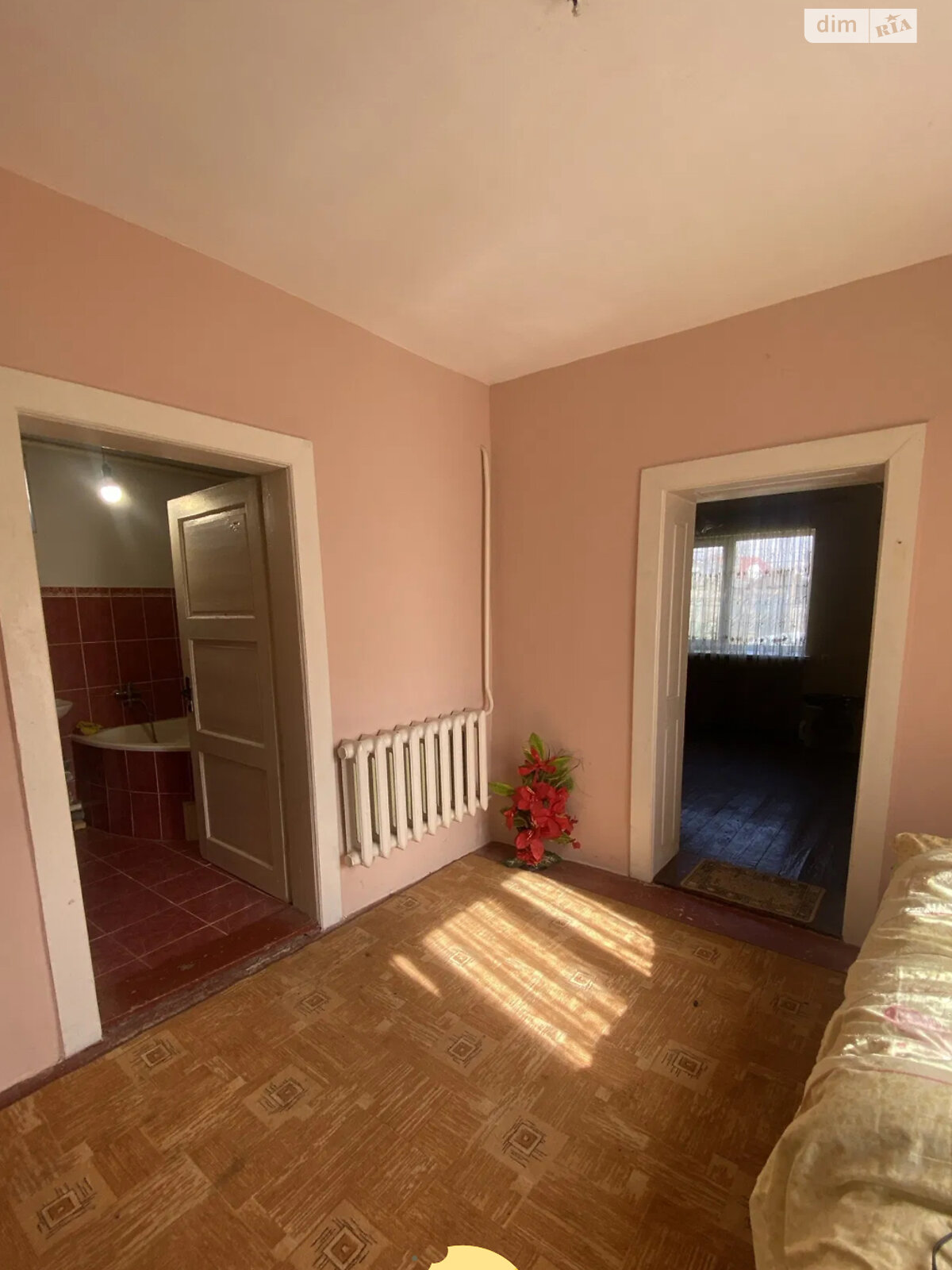 одноэтажный дом с верандой, 58 кв. м, кирпич саманный. Продажа в Ужгороде район Горяны фото 1 одноэтажный дом с верандой, 58 кв. м, кирпич саманный. Продажа в Ужгороде район Горяны фото 1