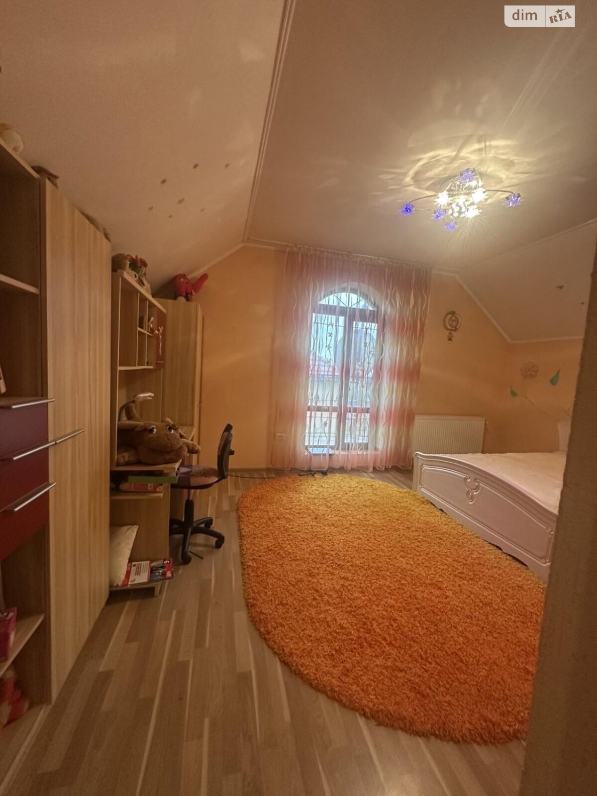 двоповерховий будинок, 216 кв. м, кирпич. Продаж в Ужгороді, район Горяни фото 1