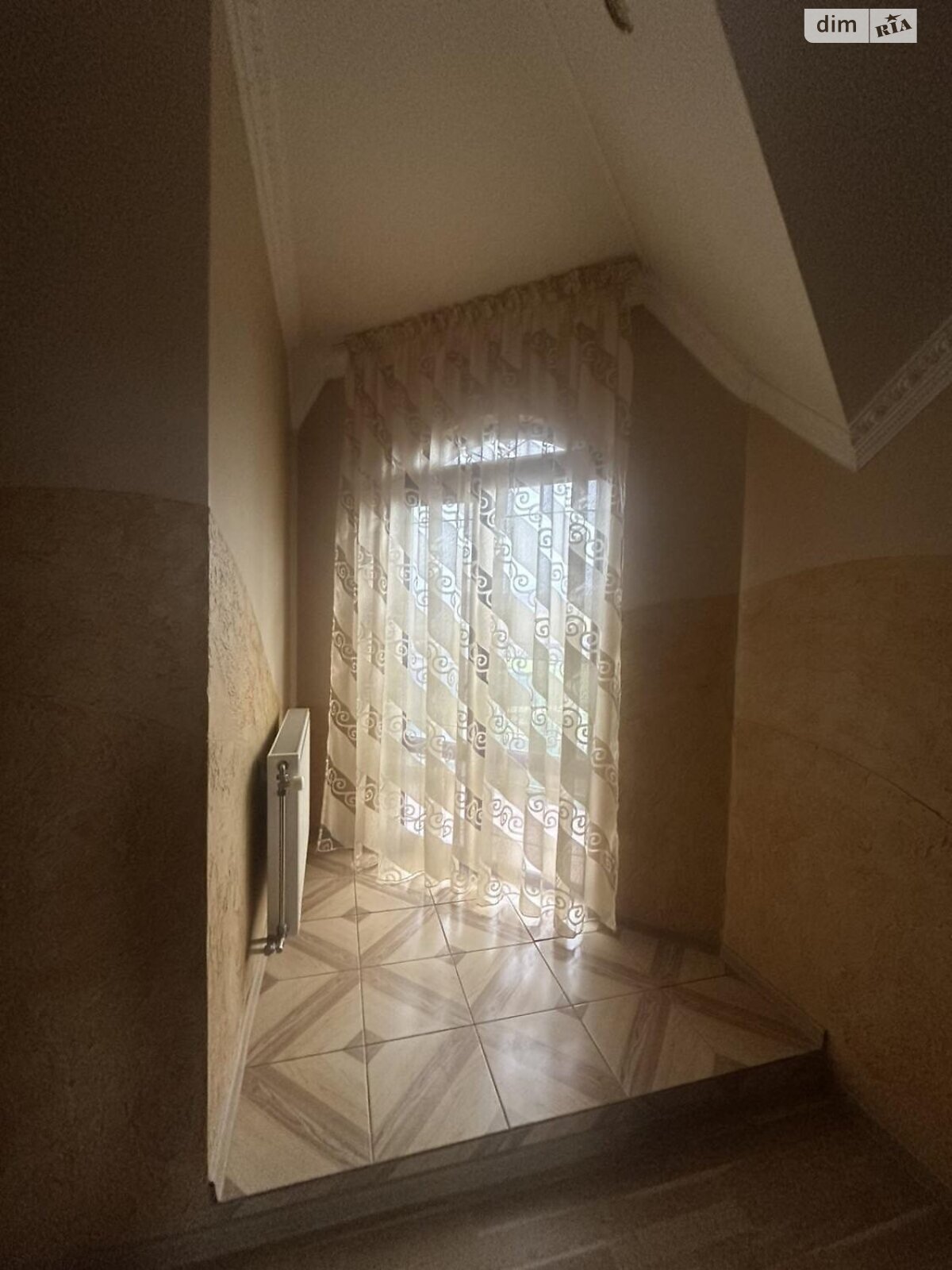 двоповерховий будинок, 216 кв. м, кирпич. Продаж в Ужгороді, район Горяни фото 1