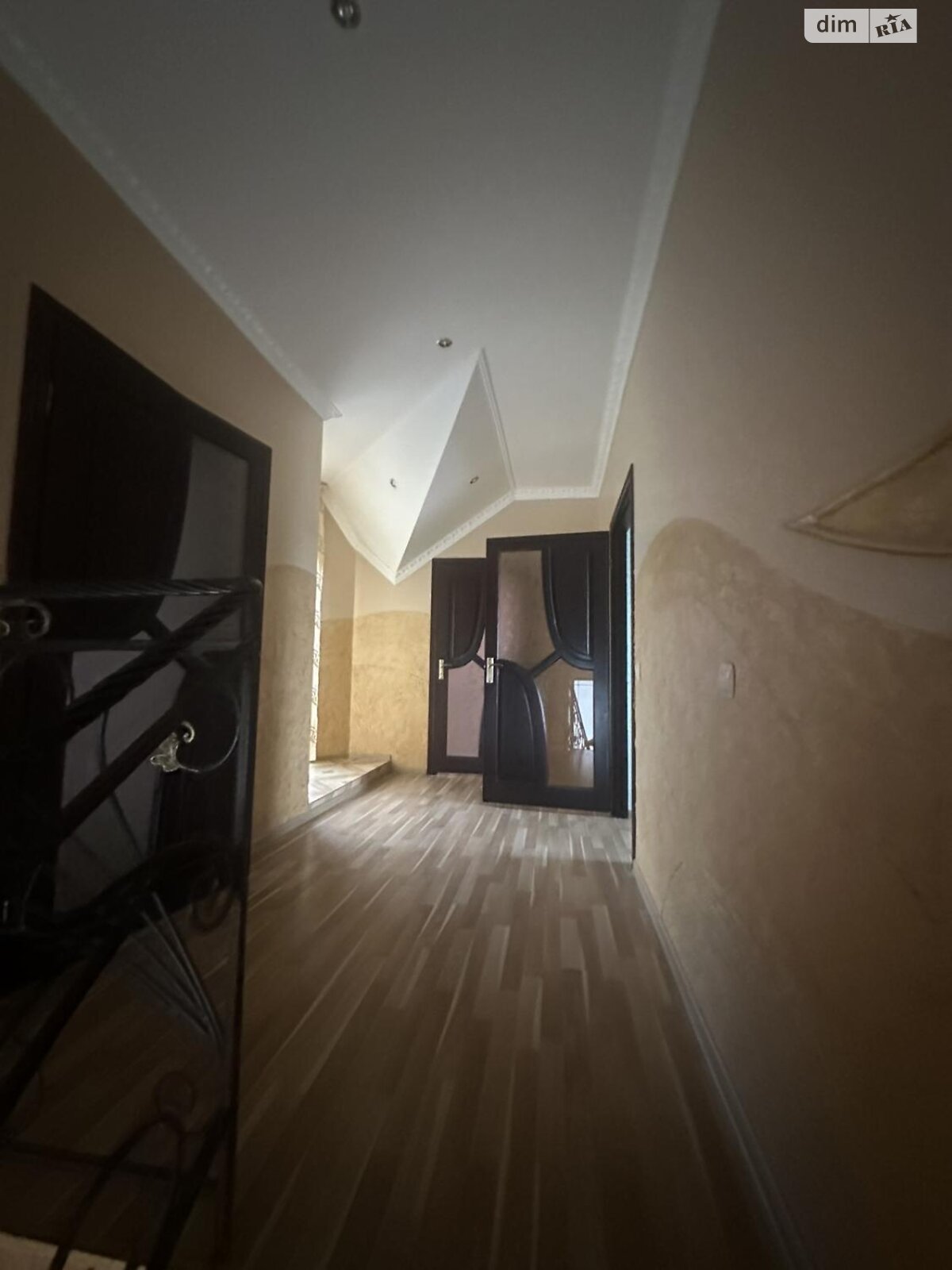 двоповерховий будинок, 216 кв. м, кирпич. Продаж в Ужгороді, район Горяни фото 1