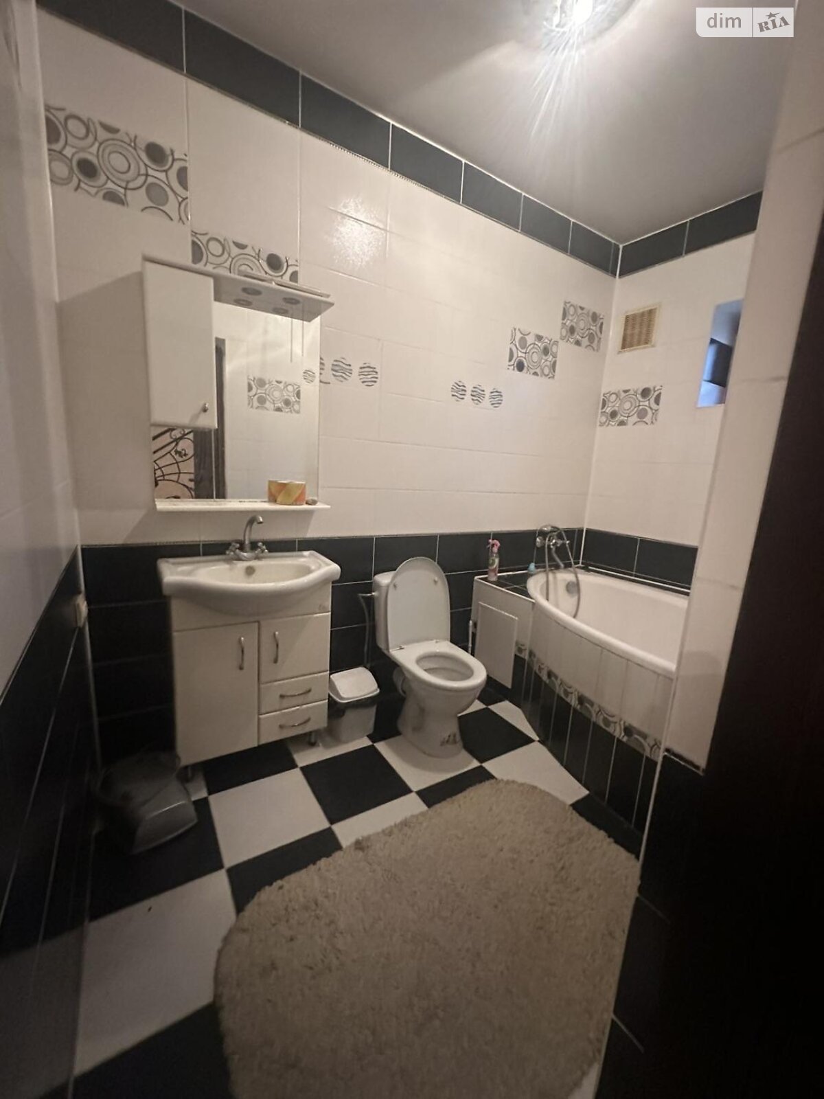 двоповерховий будинок, 216 кв. м, кирпич. Продаж в Ужгороді, район Горяни фото 1