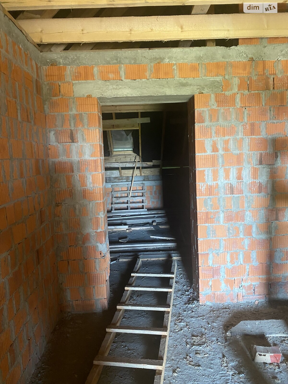 двоповерховий будинок, 320 кв. м, цегла. Продаж в Ужгороді фото 1 двоповерховий будинок, 320 кв. м, цегла. Продаж в Ужгороді фото 1