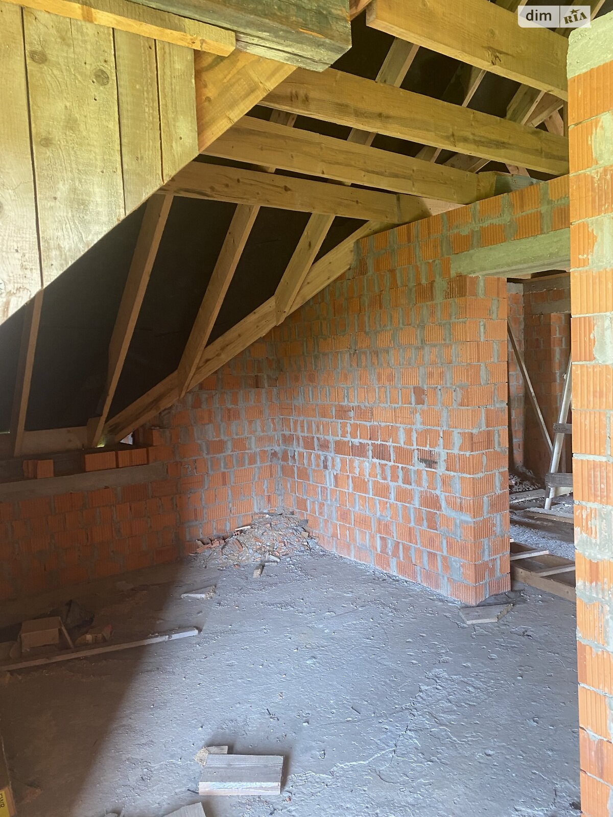 двоповерховий будинок, 320 кв. м, цегла. Продаж в Ужгороді фото 1 двоповерховий будинок, 320 кв. м, цегла. Продаж в Ужгороді фото 1
